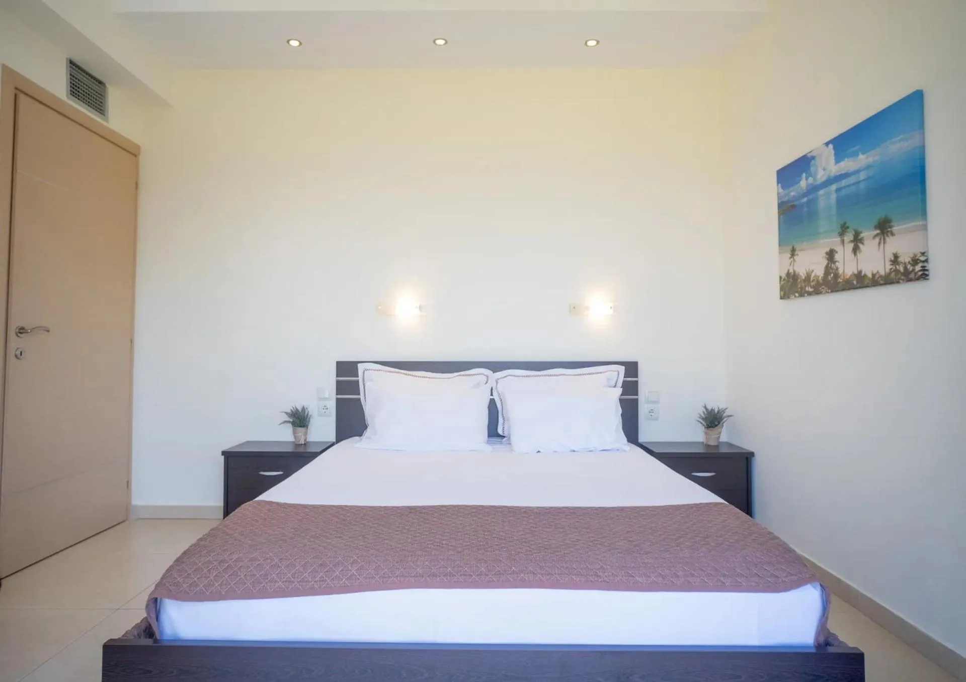 Bedroom, Bed in Belohorizonte Fine Accommodation