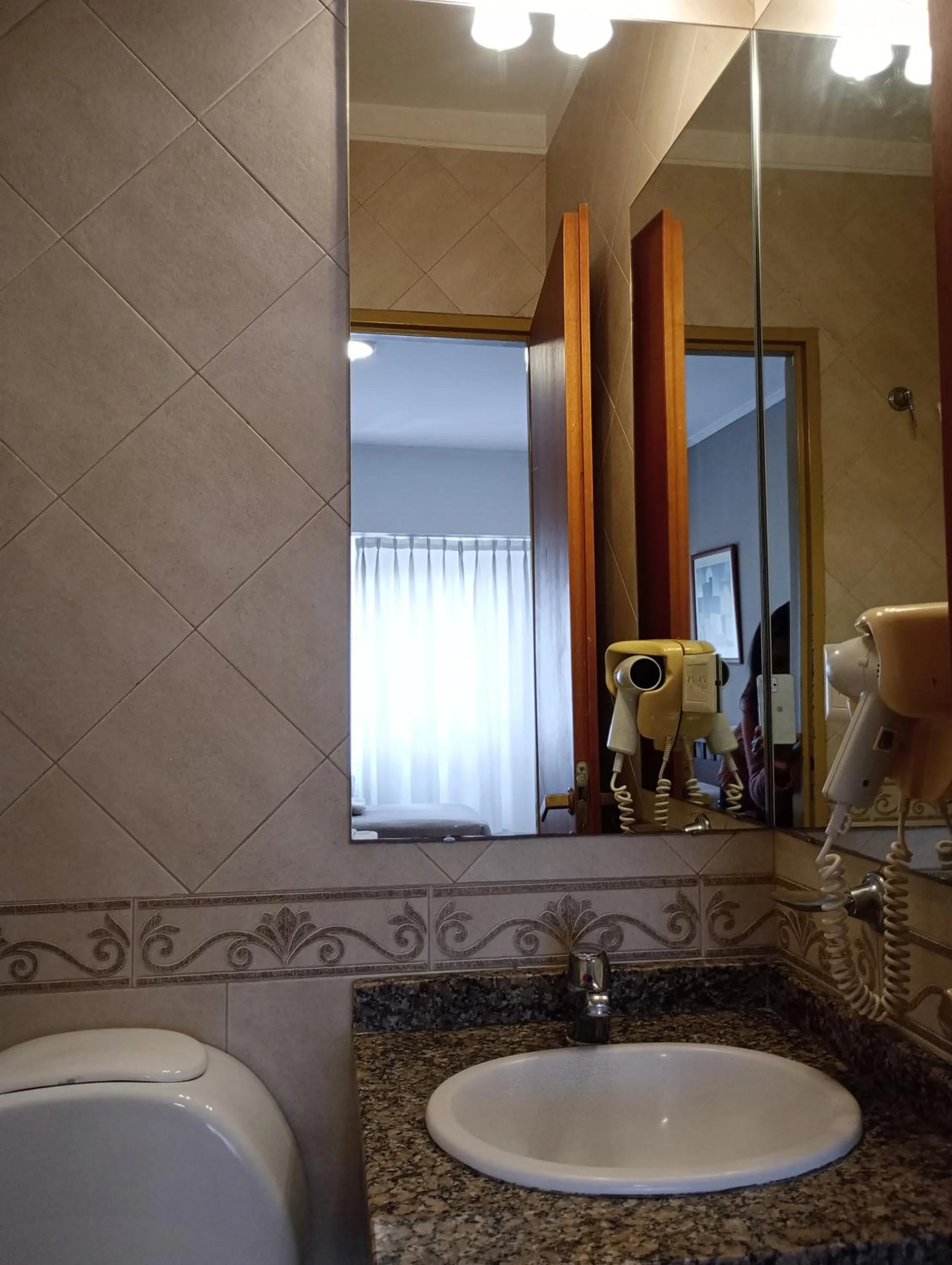 Bathroom in Hotel Milan