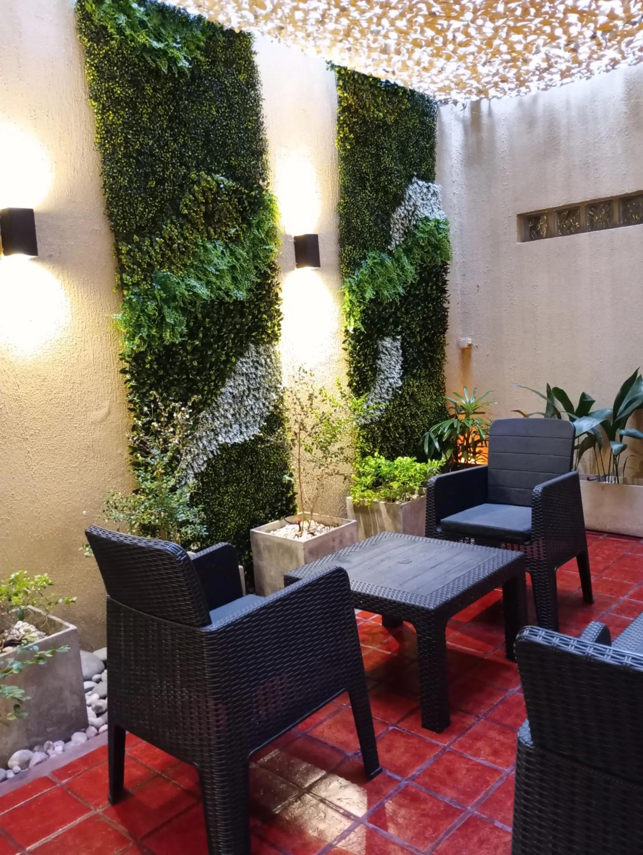 Garden in Hotel Milan