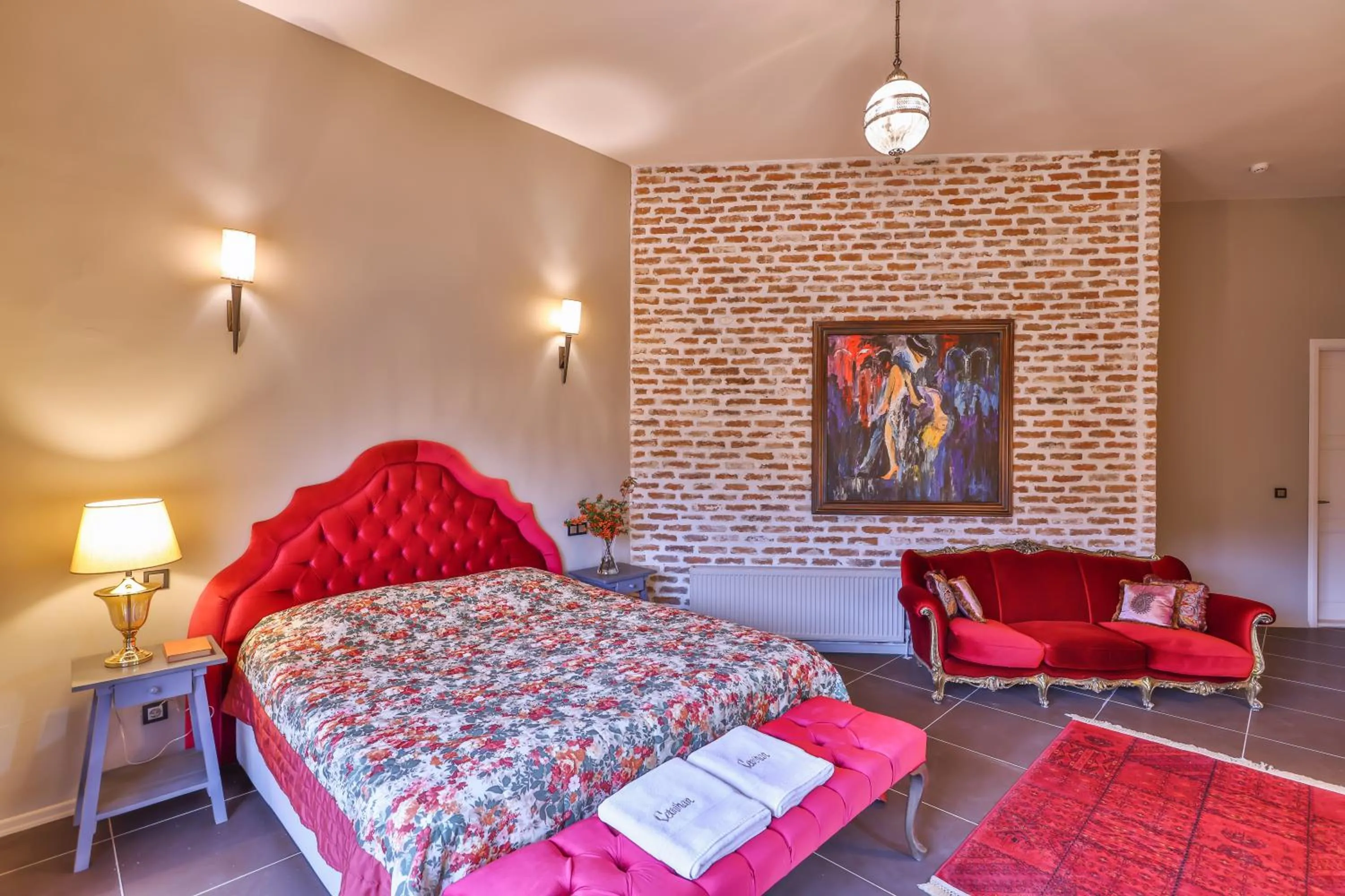 Photo of the whole room in Çetmihan Hotel