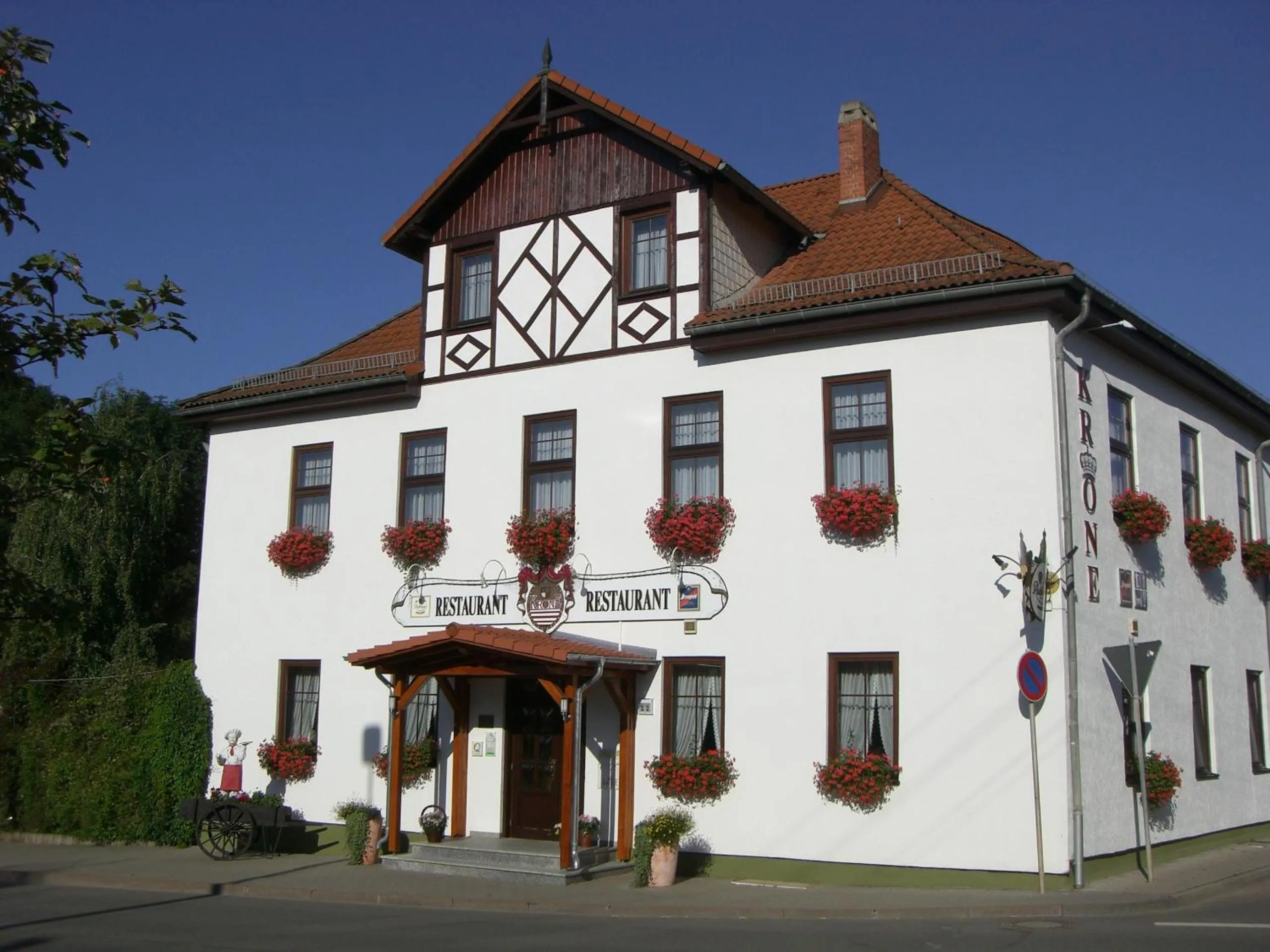 Facade/entrance in Landgasthof & Hotel KRONE Eischleben