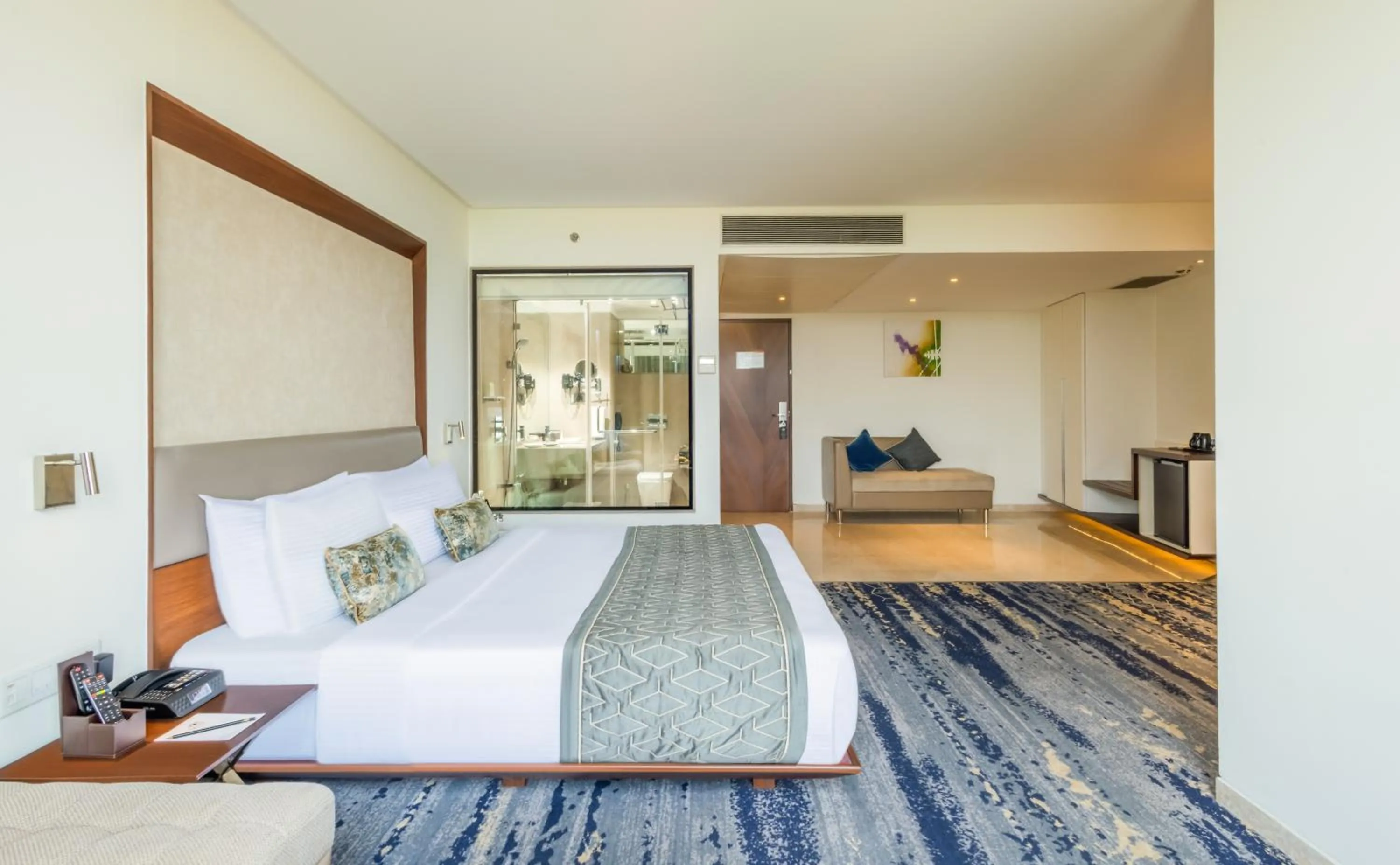 Bedroom, Bed in Sayaji Vadodara