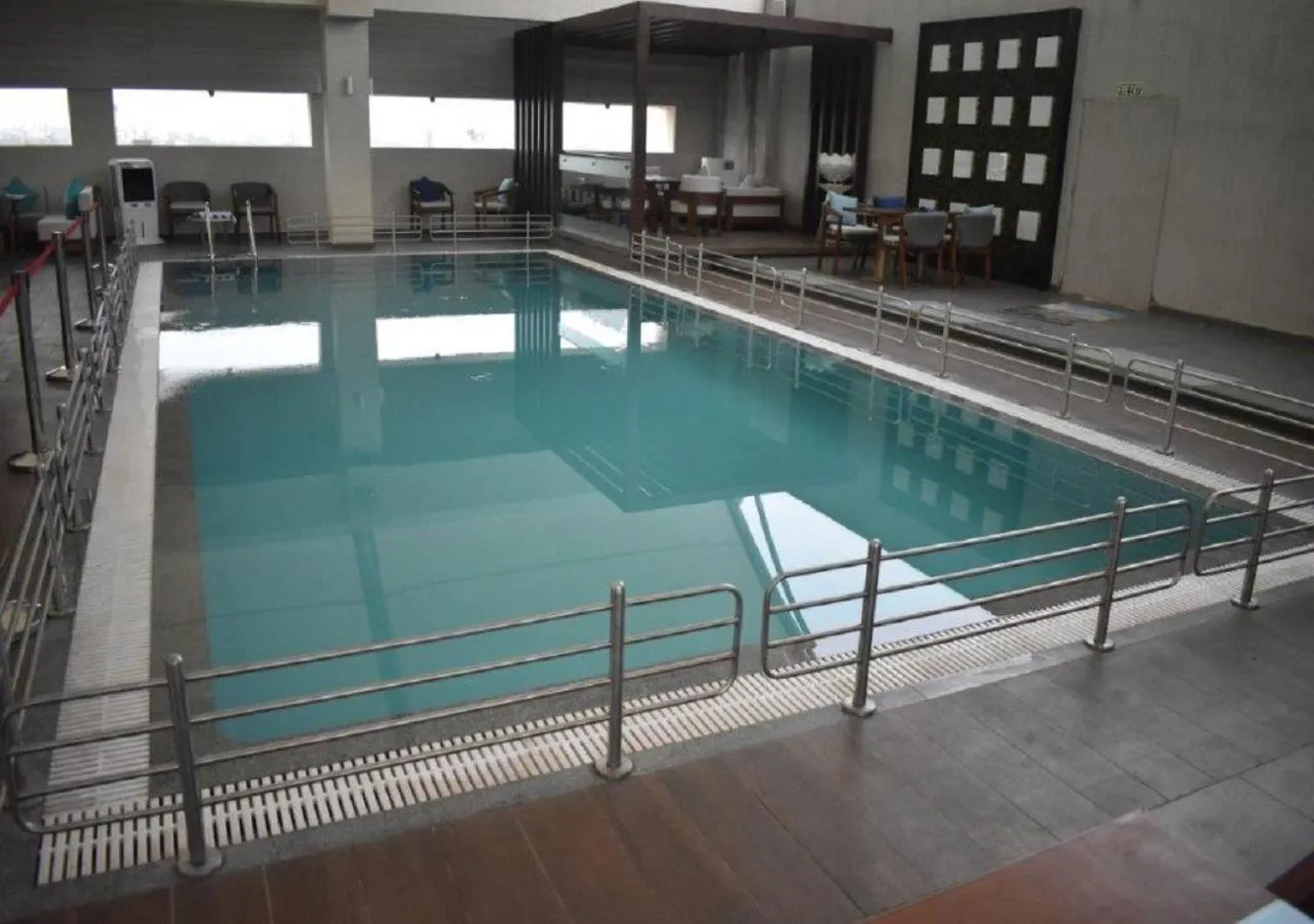 Swimming pool in Sayaji Vadodara