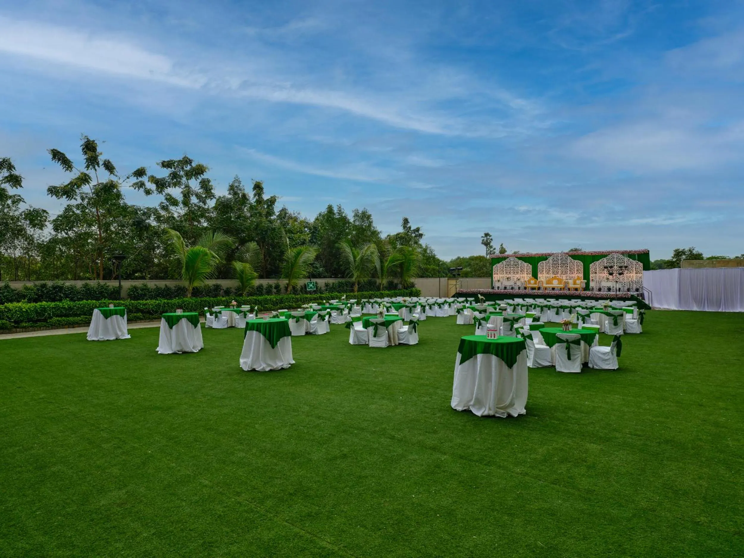 Banquet/Function facilities in Sayaji Vadodara