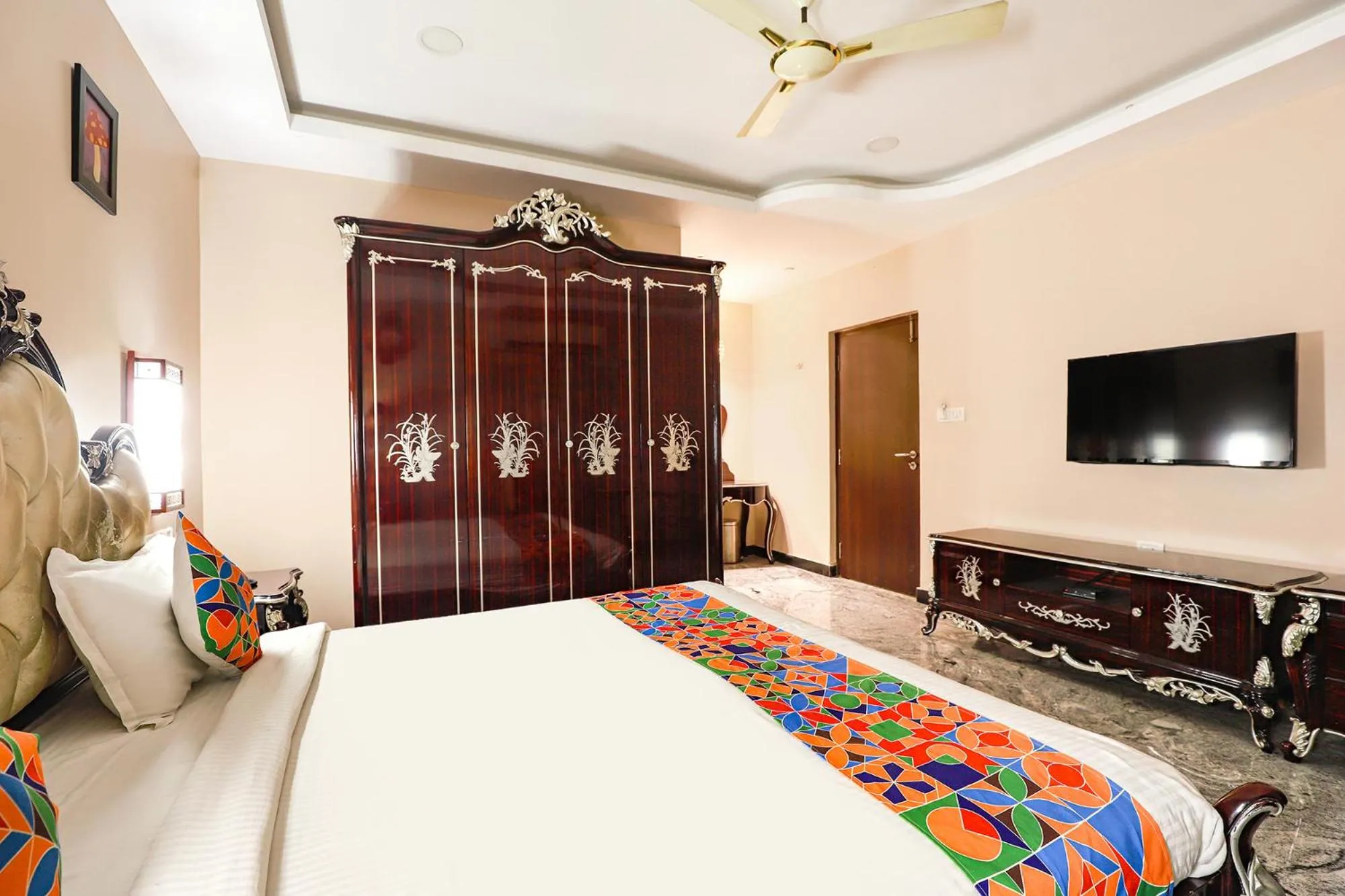 Bed in FabHotel NK Courtyard - Nr Guindy Industrial Estate