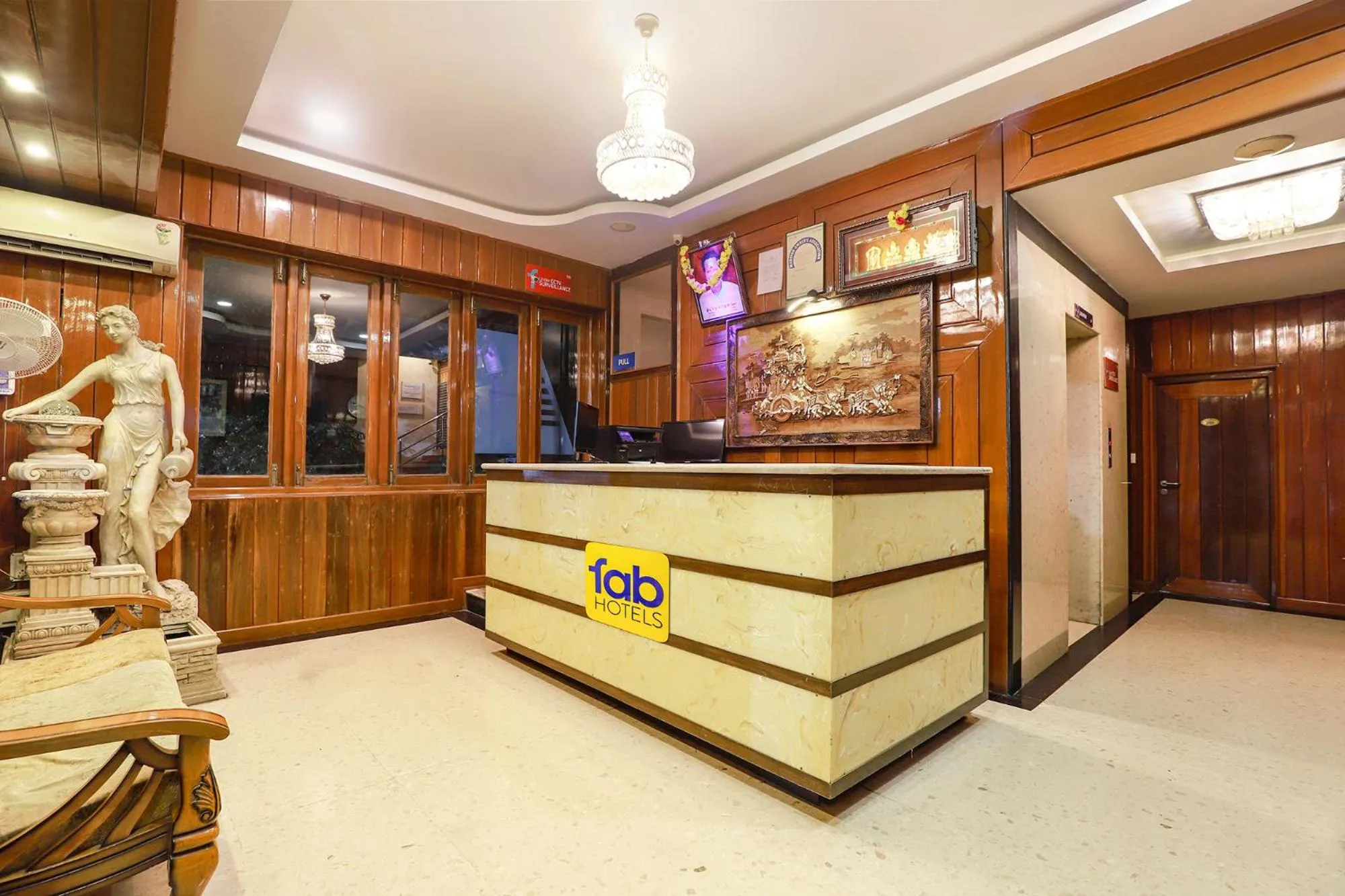 Lobby or reception in FabHotel NK Courtyard - Nr Guindy Industrial Estate