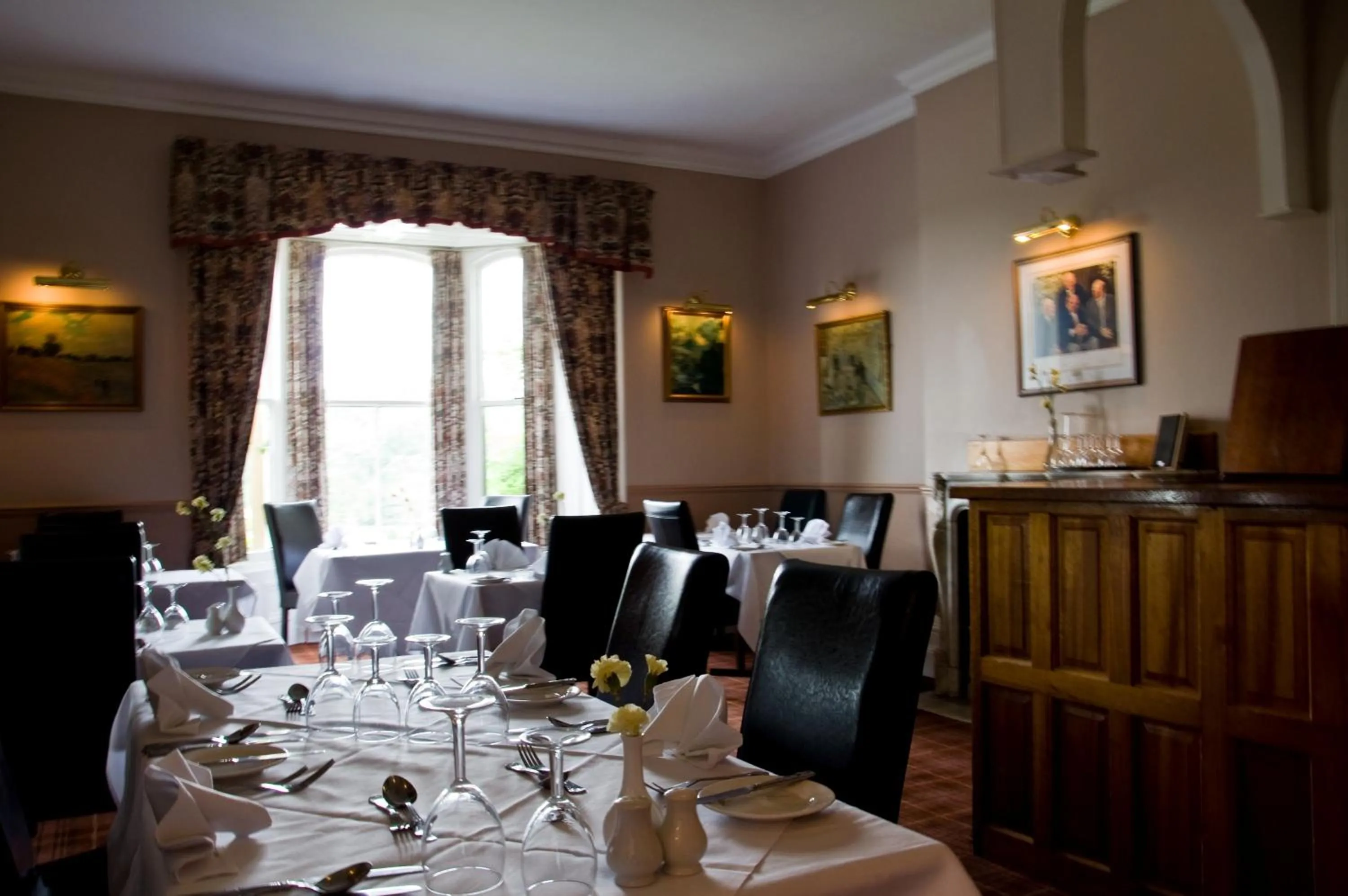 Restaurant/places to eat in Riverdale Hall Hotel & Leisure