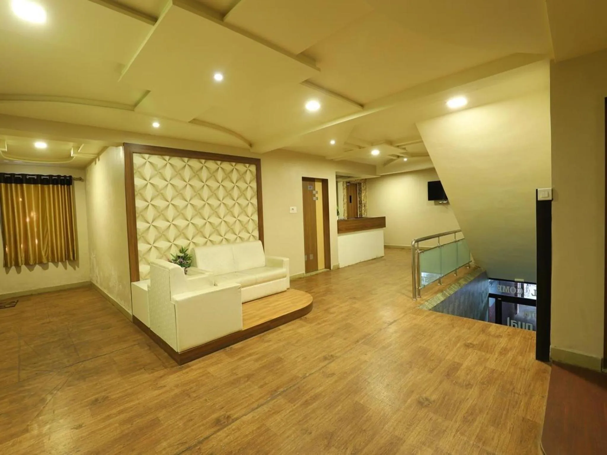 Bed in Hotel Loyal Residency