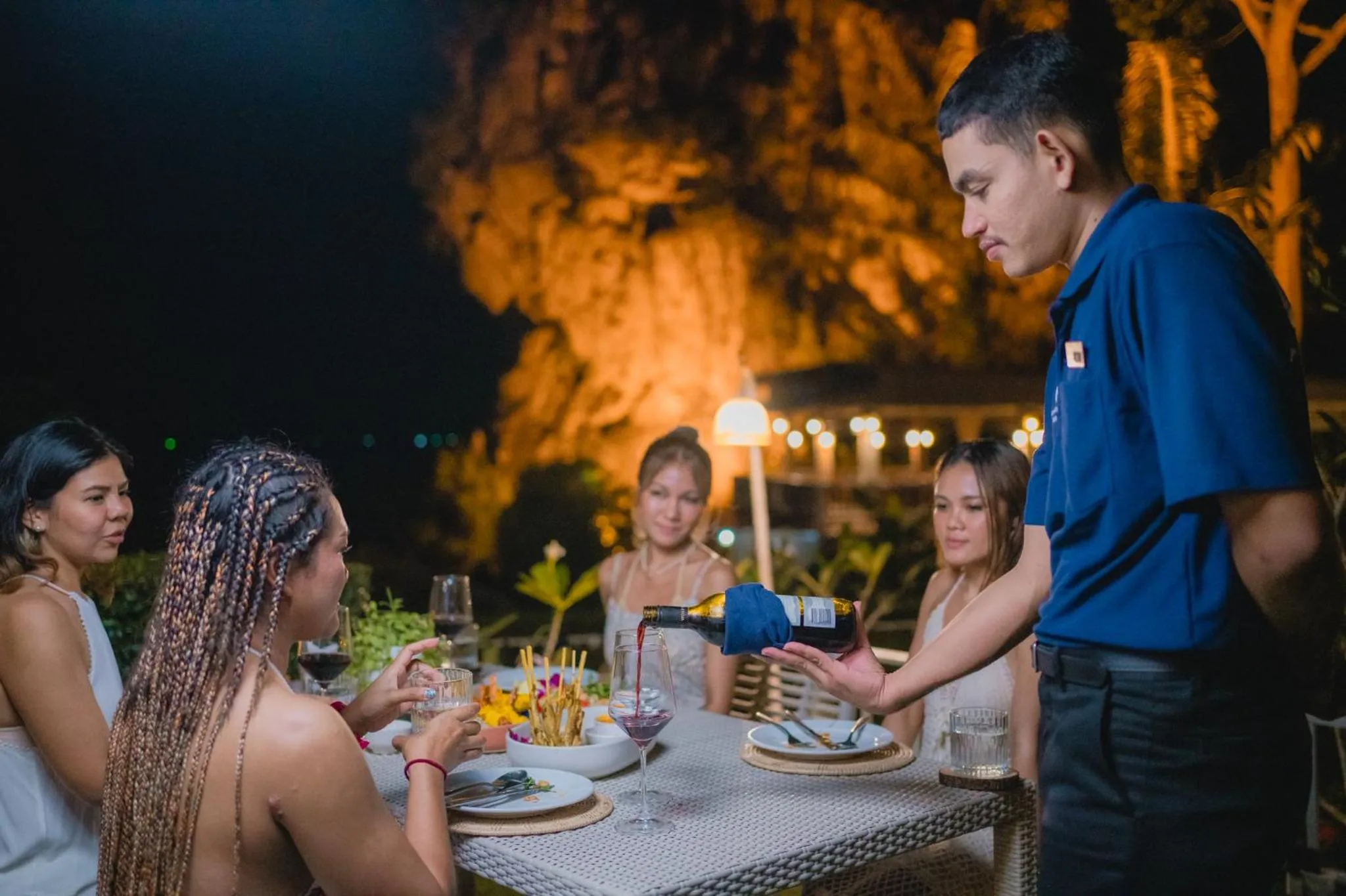 Restaurant/places to eat in Railay Phutawan Resort