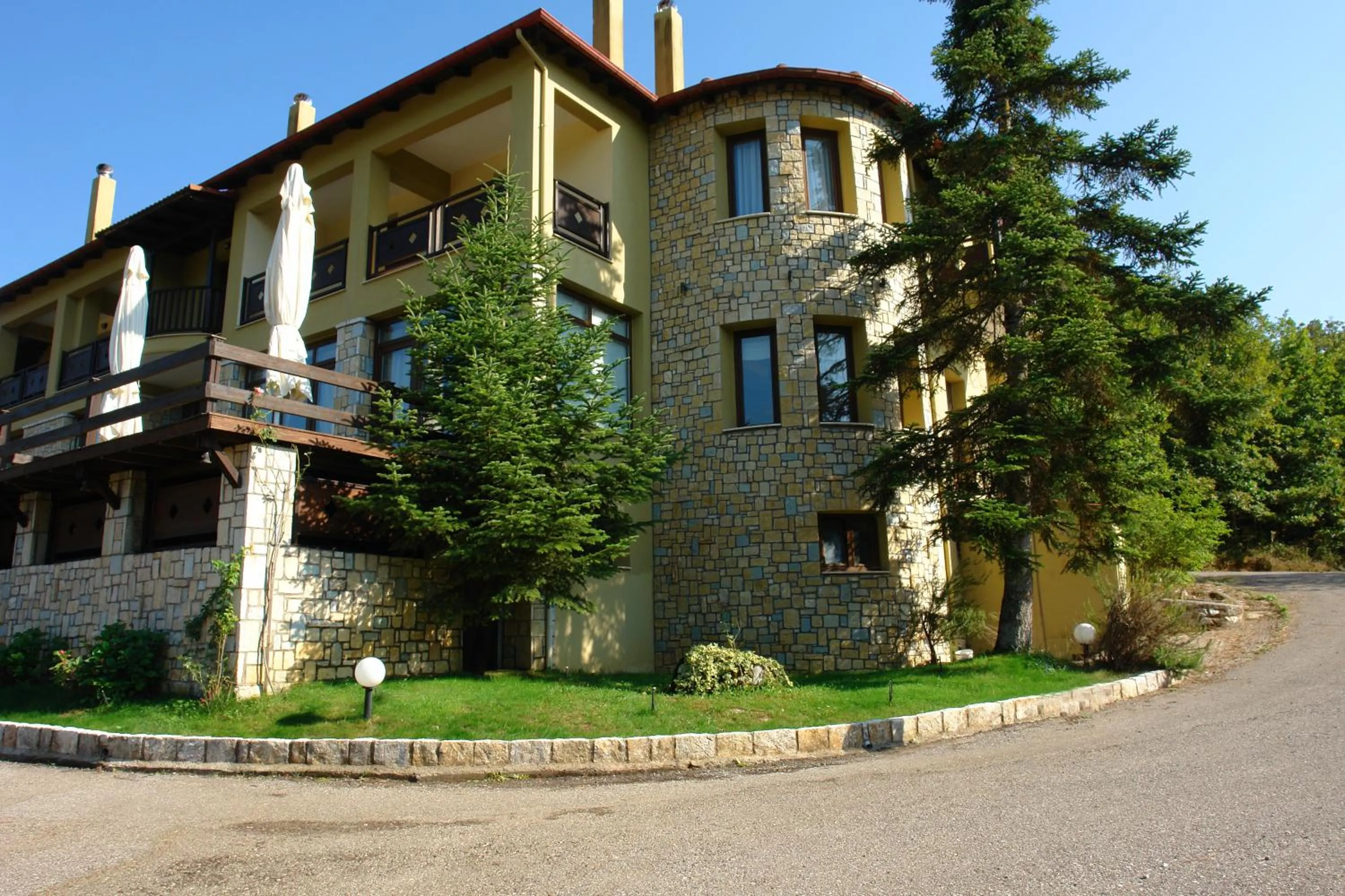 Property building in Melegos Inn Hotel