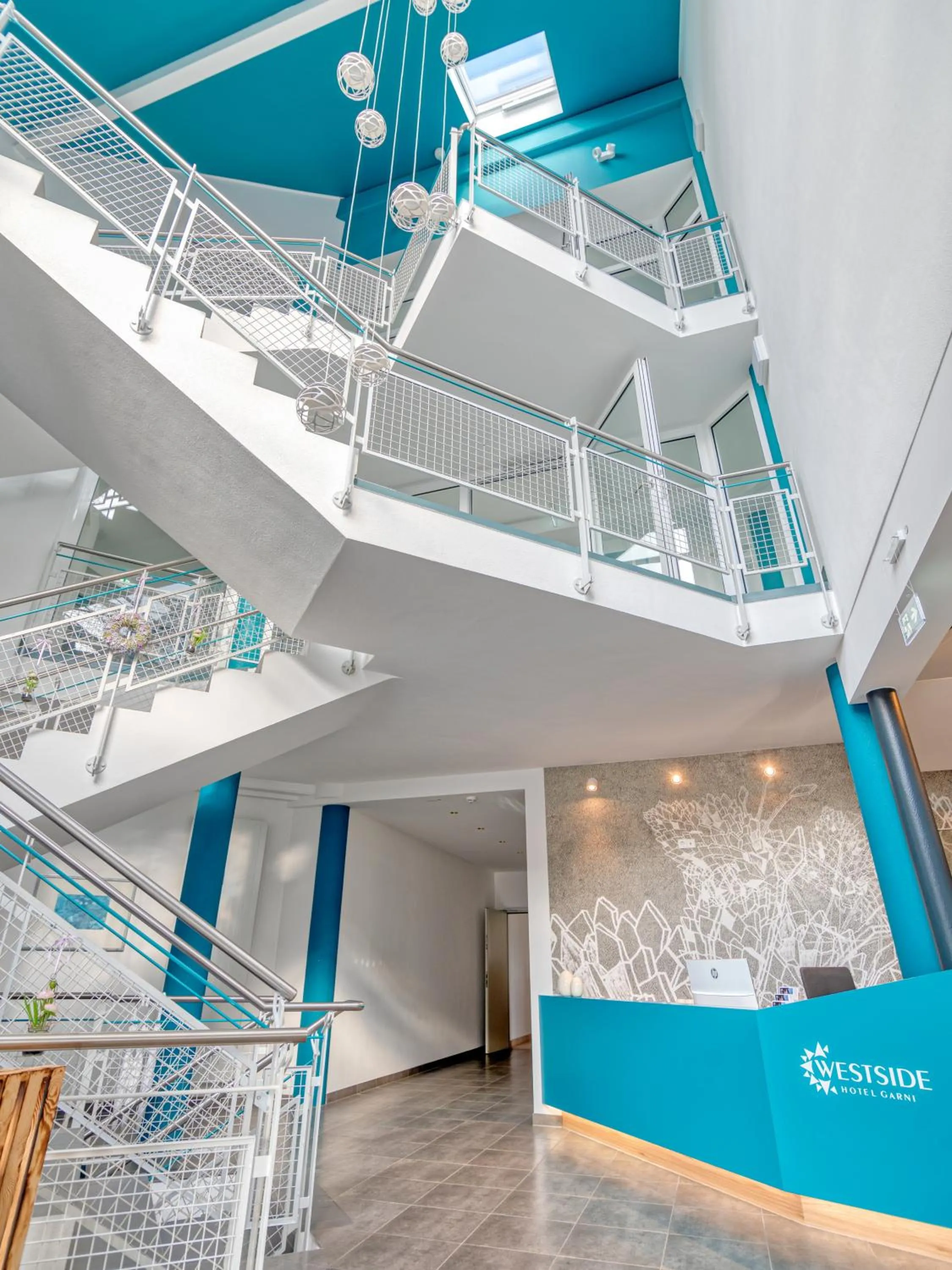 Facade/entrance in WESTSIDE Hotel