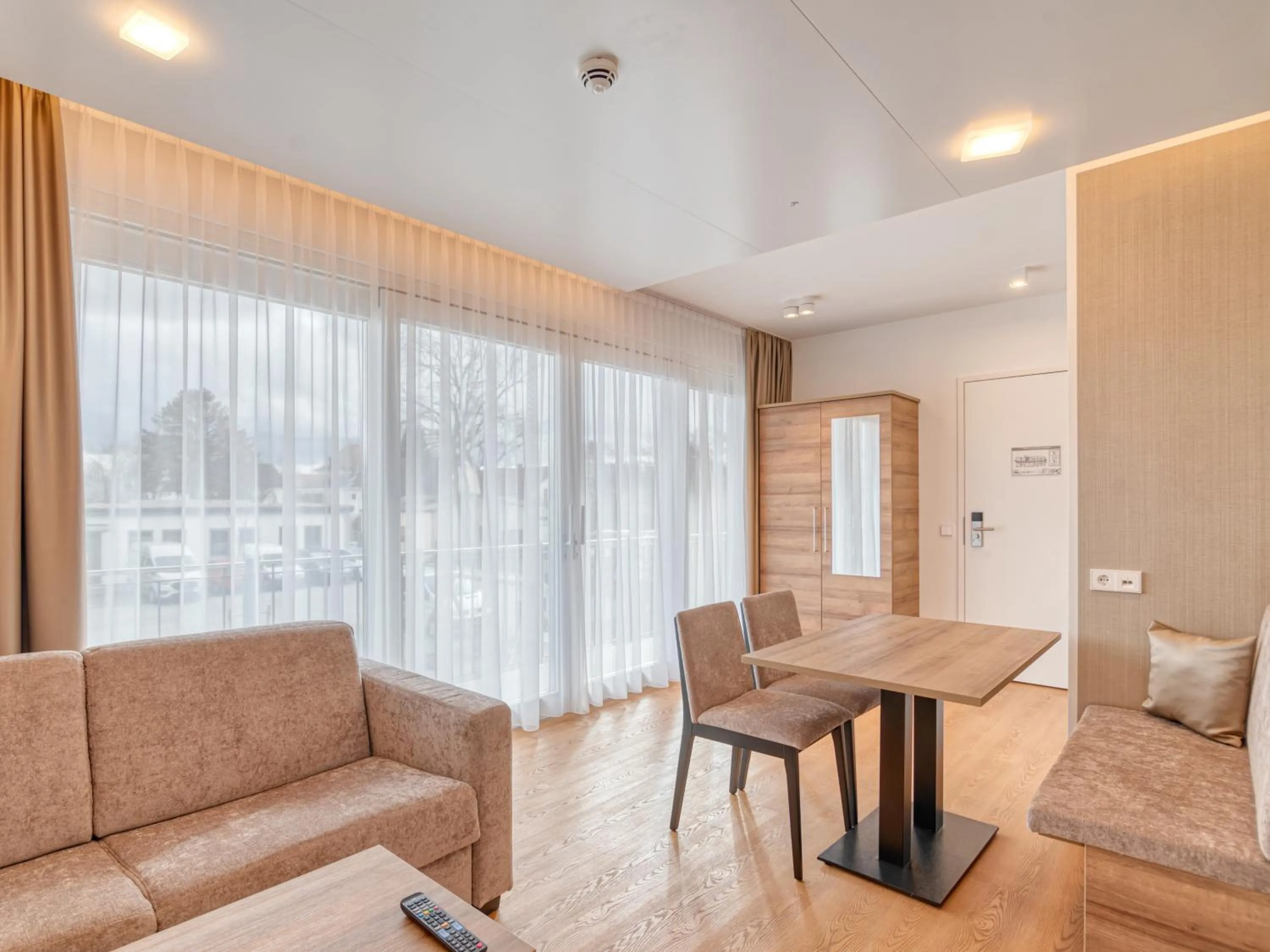 Living room in WESTSIDE Hotel