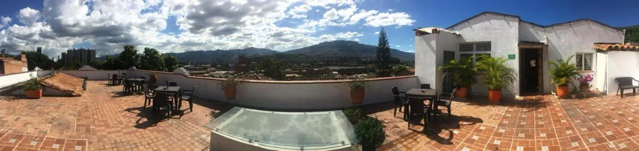 Balcony/Terrace in 61Prado Hotel