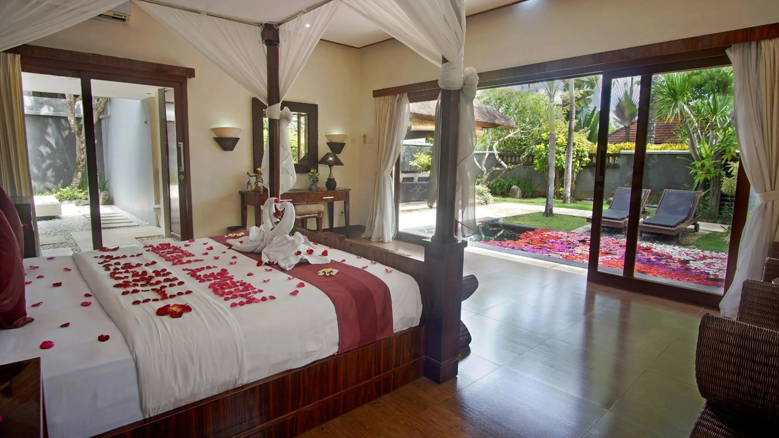 Bedroom, Bed in Bumi Linggah Villas Bali