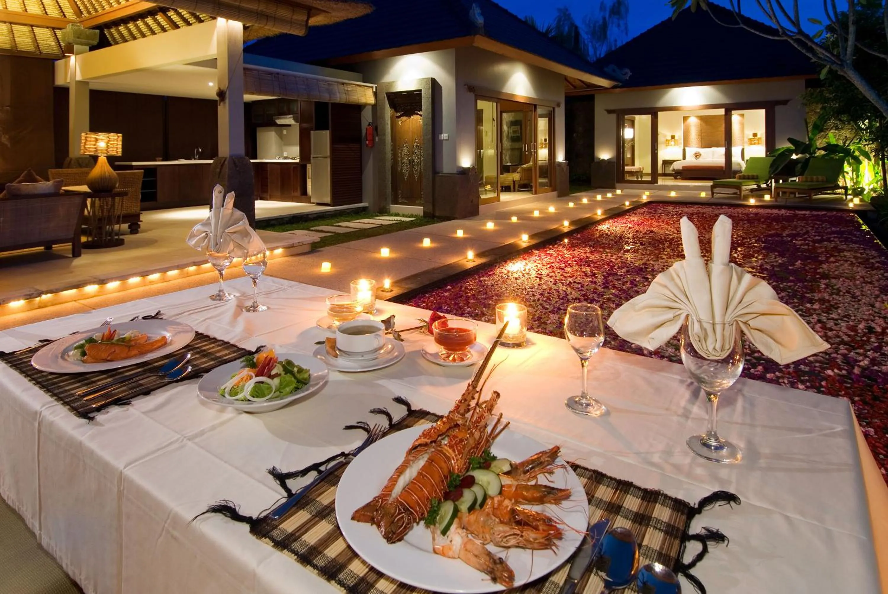Dining area in Bumi Linggah Villas Bali