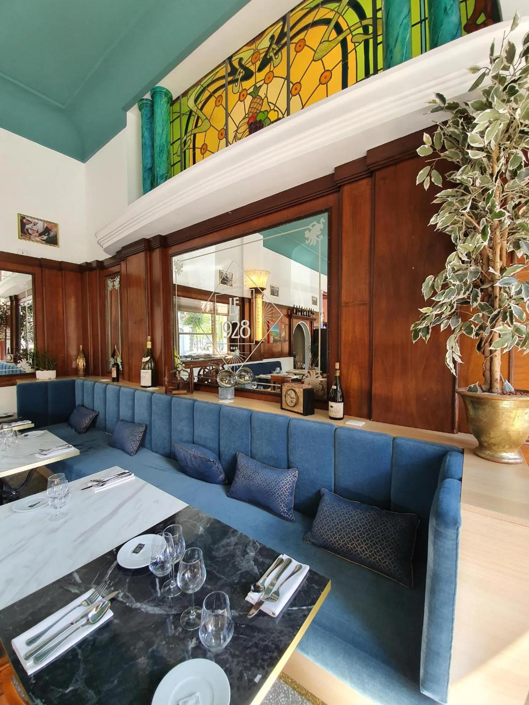 Restaurant/places to eat in Grand Hôtel de Valenciennes