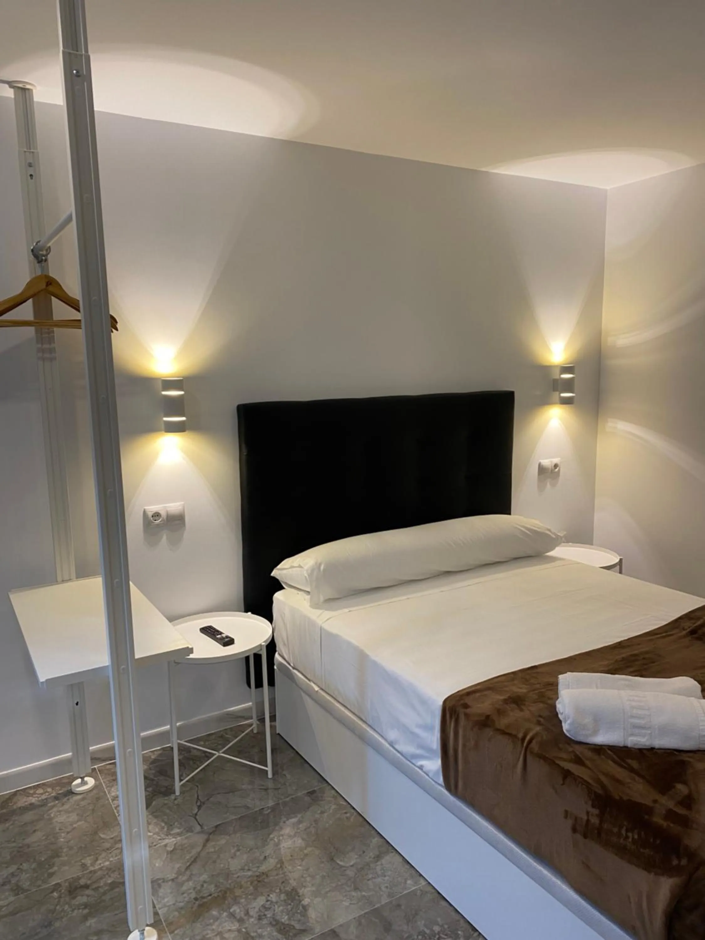 Bed in Hostal Alaska