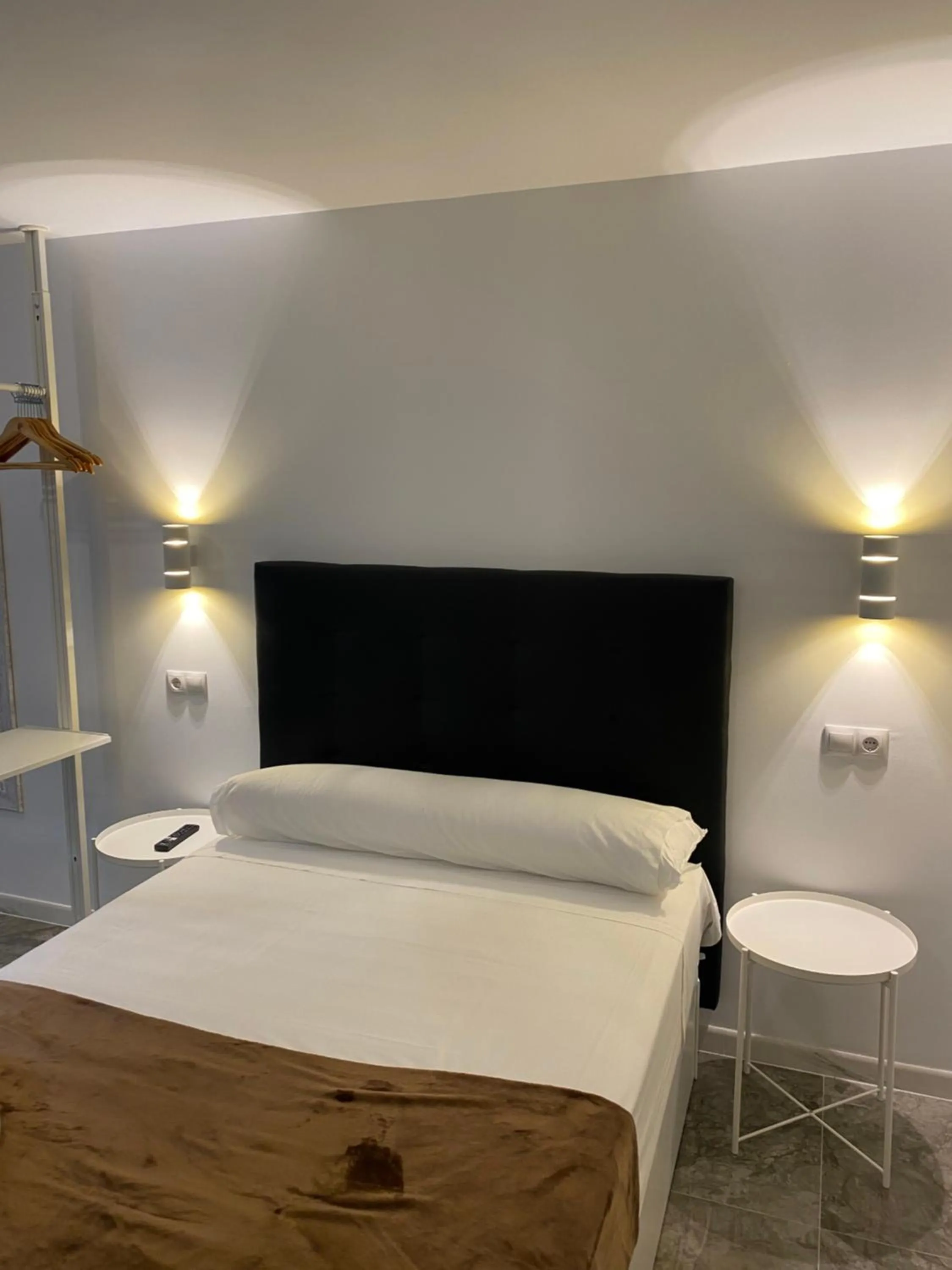 Bed in Hostal Alaska