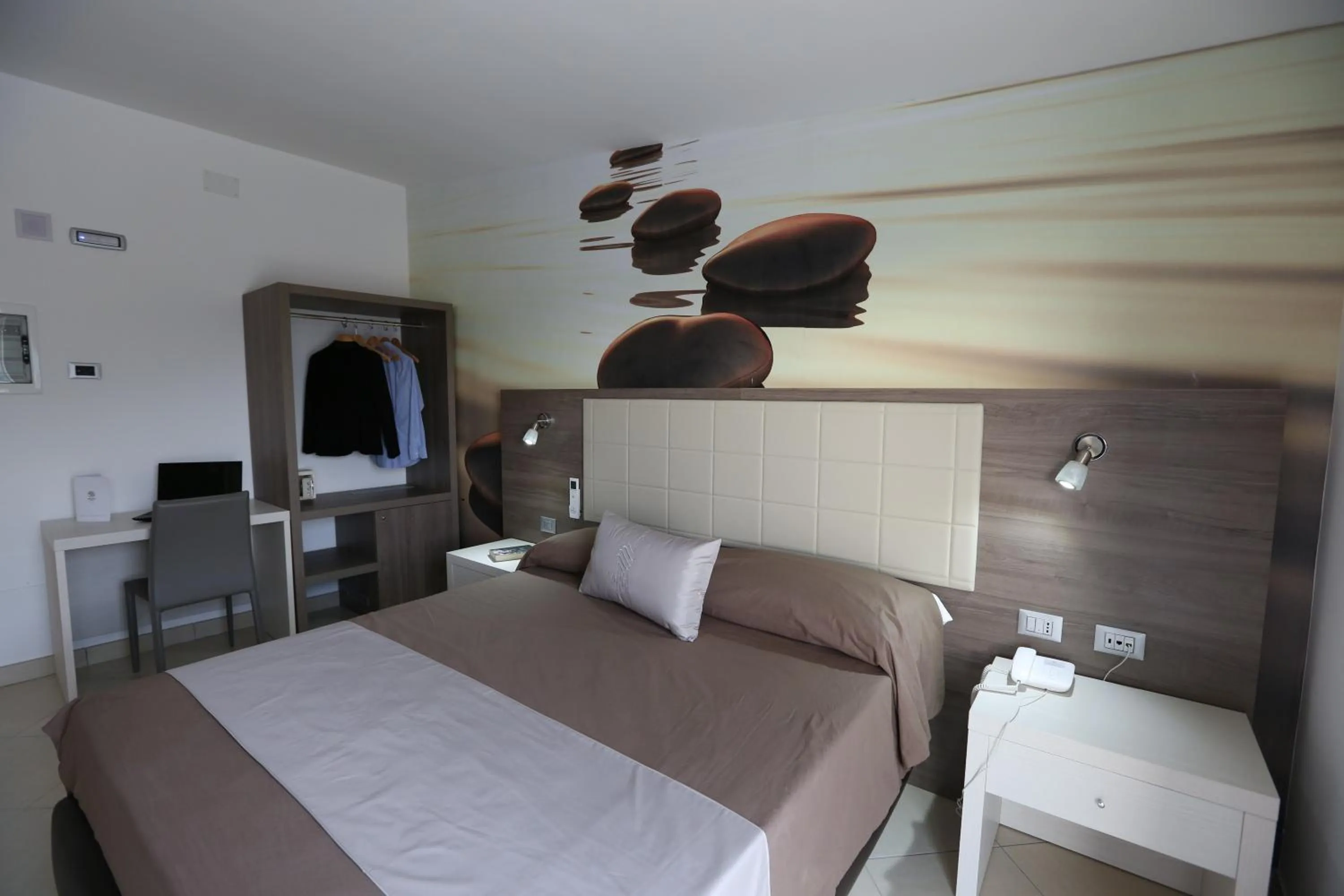 Photo of the whole room, Bed in Medea Resort