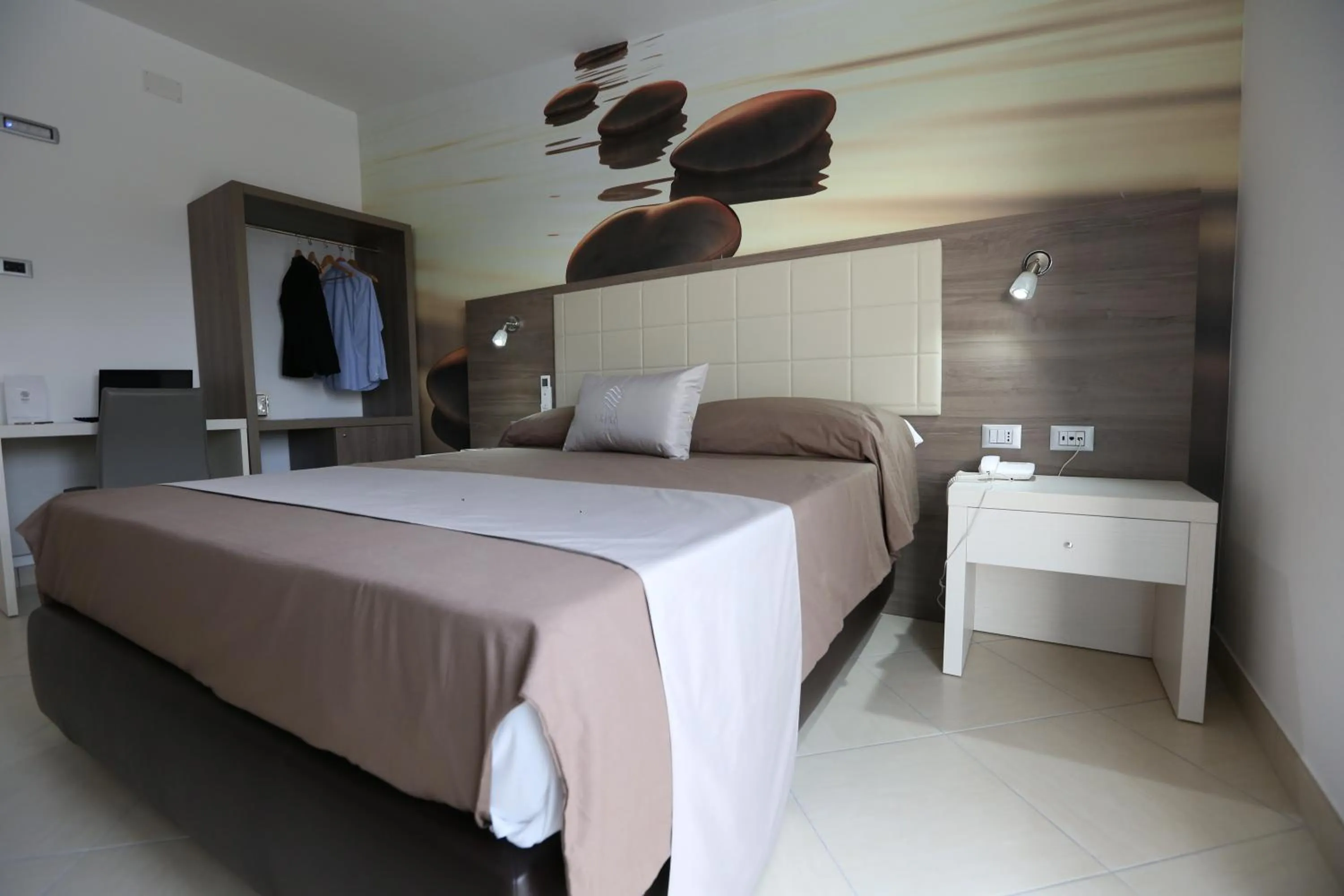 Photo of the whole room, Bed in Medea Resort