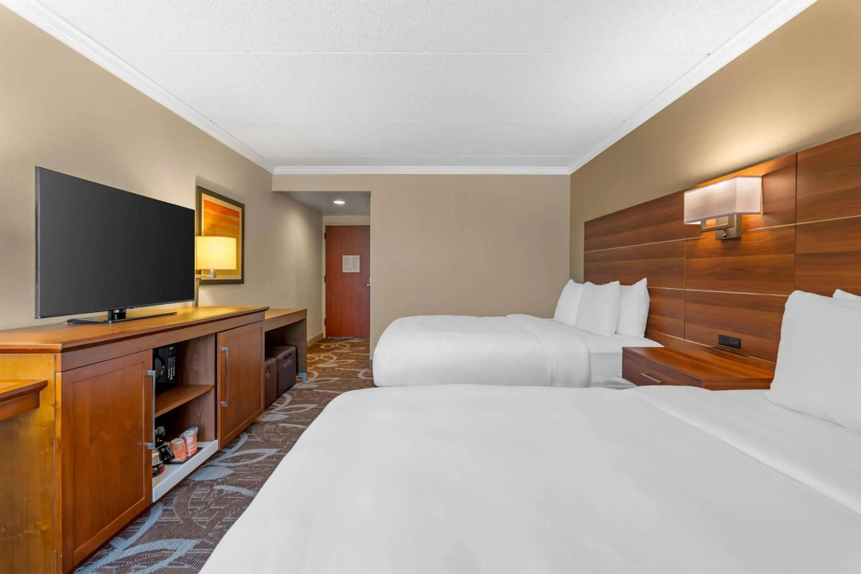 Bedroom, Bed in Comfort Inn Anaheim Resort