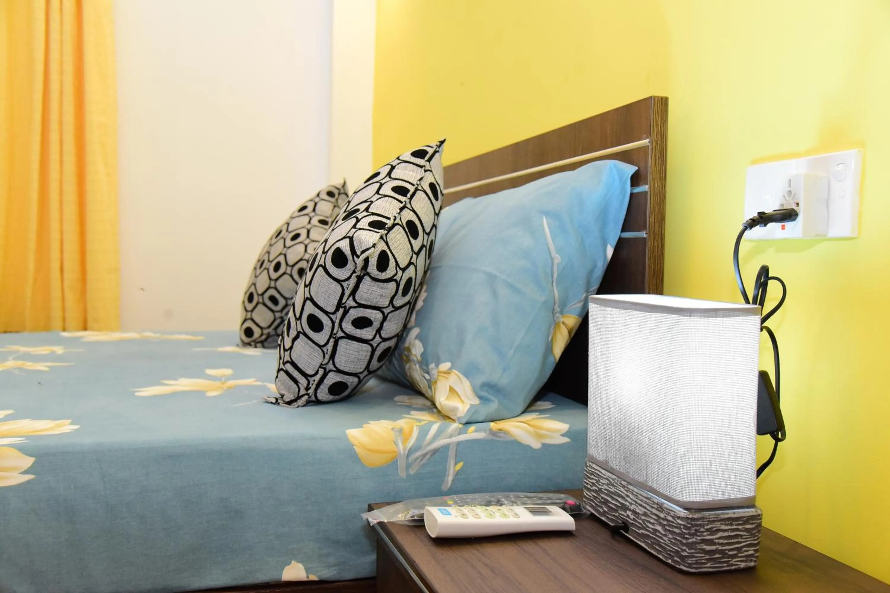 Bedroom, Bed in White Villa Airport Transit Hotel