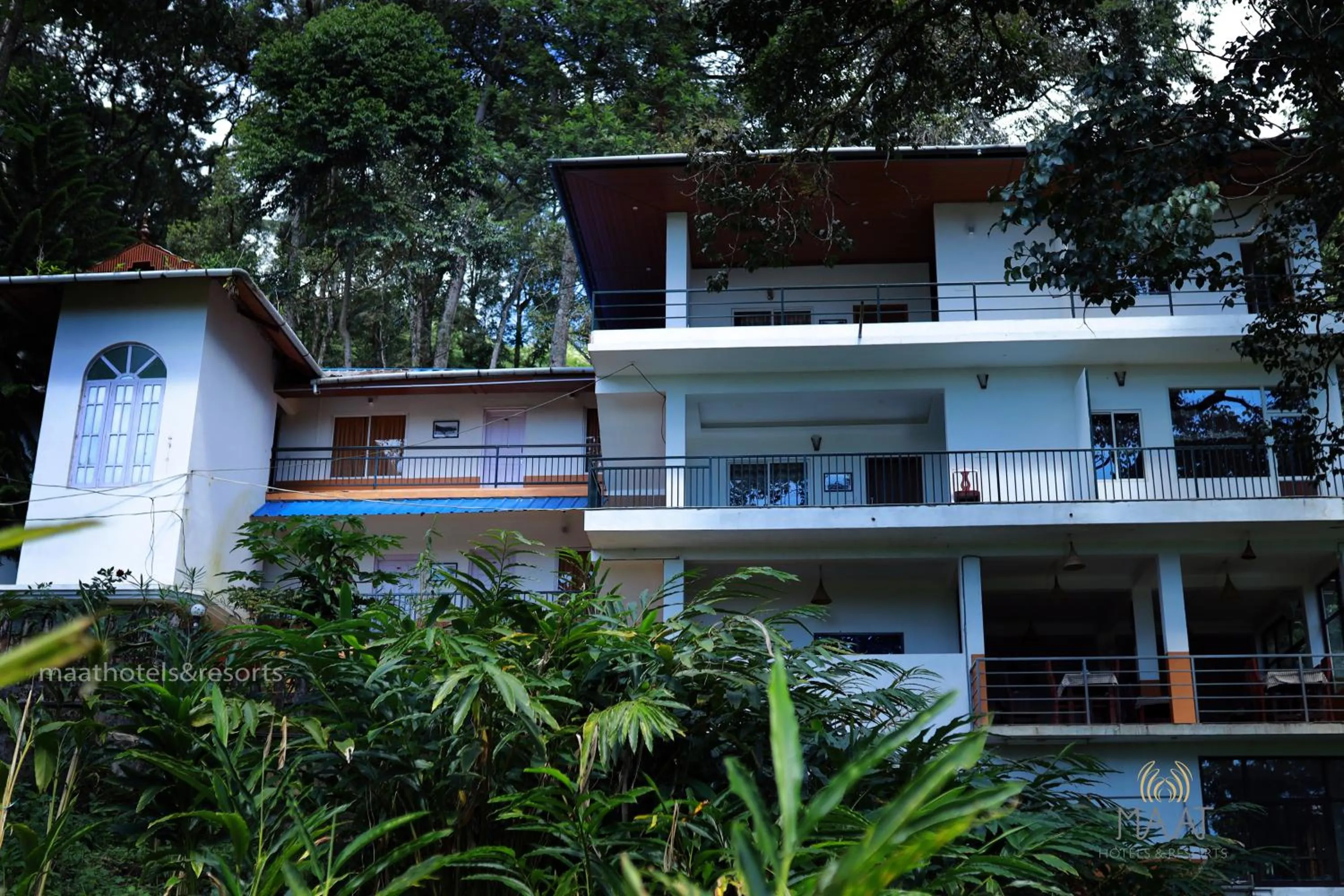 Property building in Spice Jungle Resort