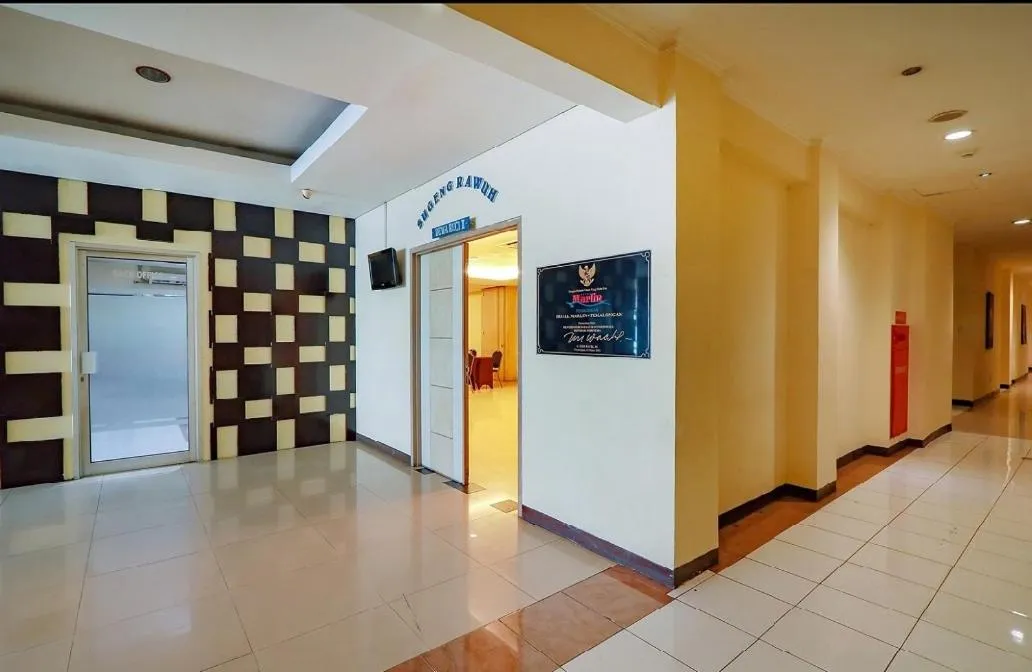 Lobby/Reception in Hotel Marlin Pekalongan