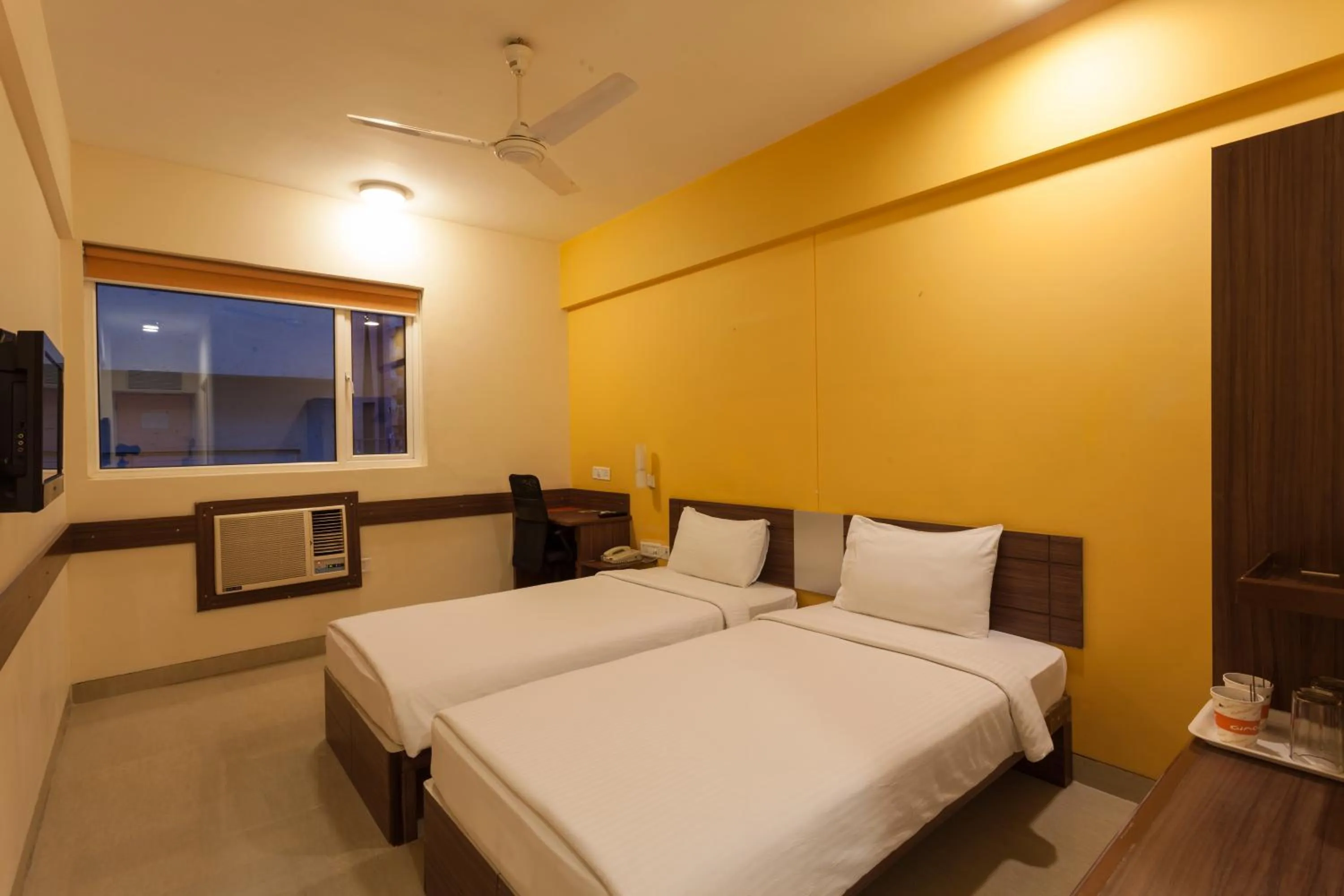 Photo of the whole room, Bed in Ginger Ahmedabad Vastrapur