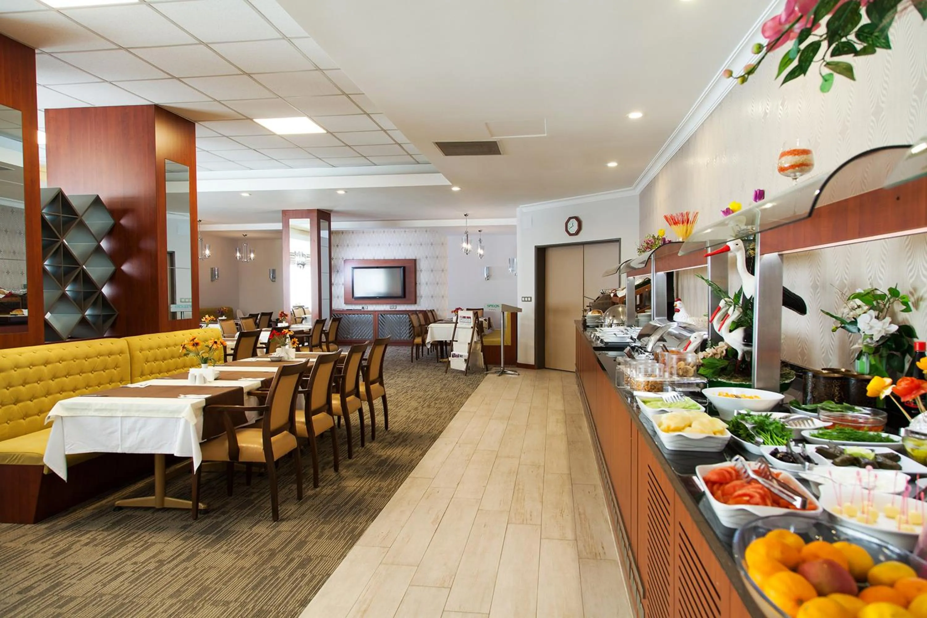 Buffet breakfast in Spilos Hotel