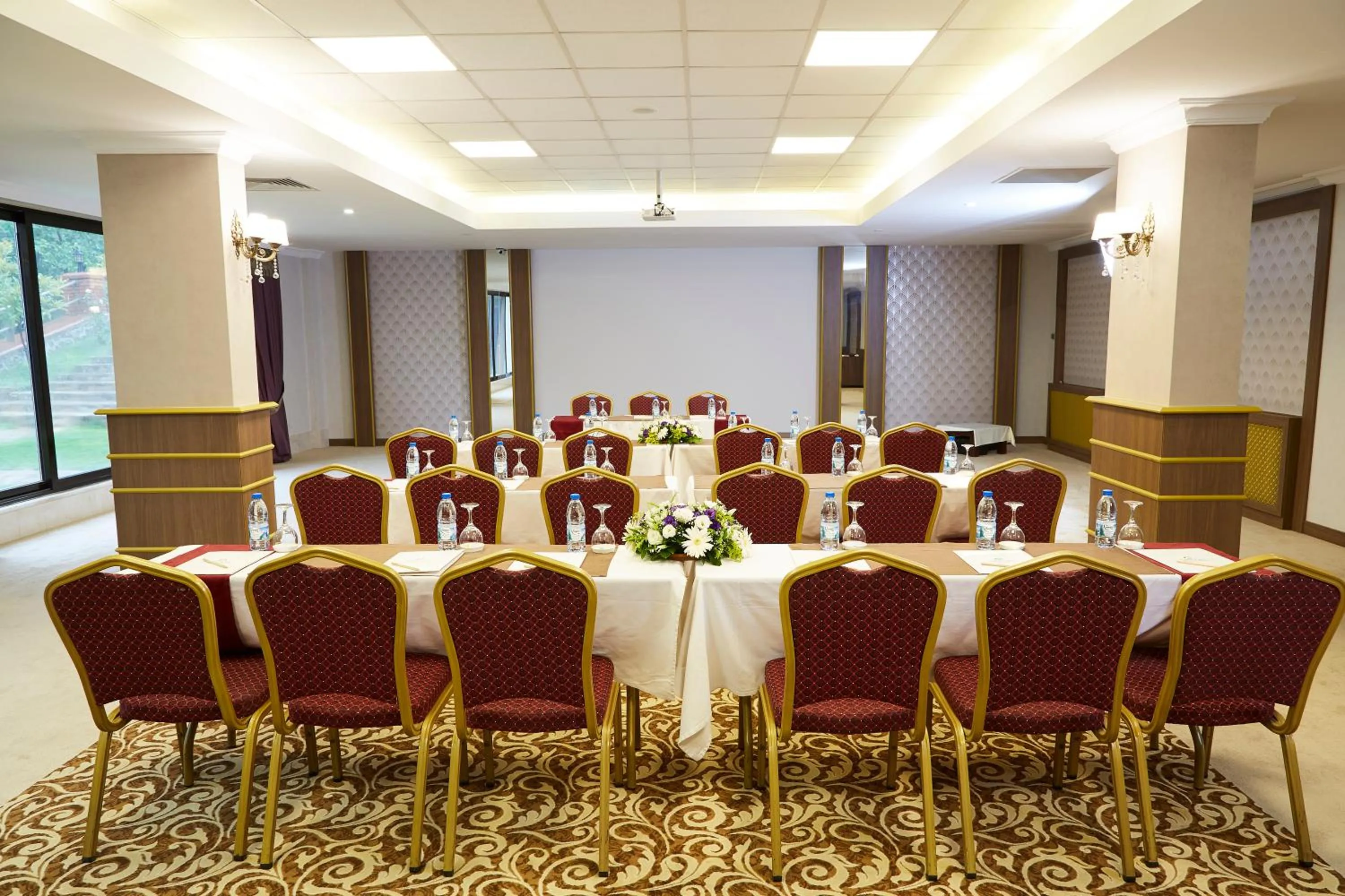 Meeting/conference room in Spilos Hotel