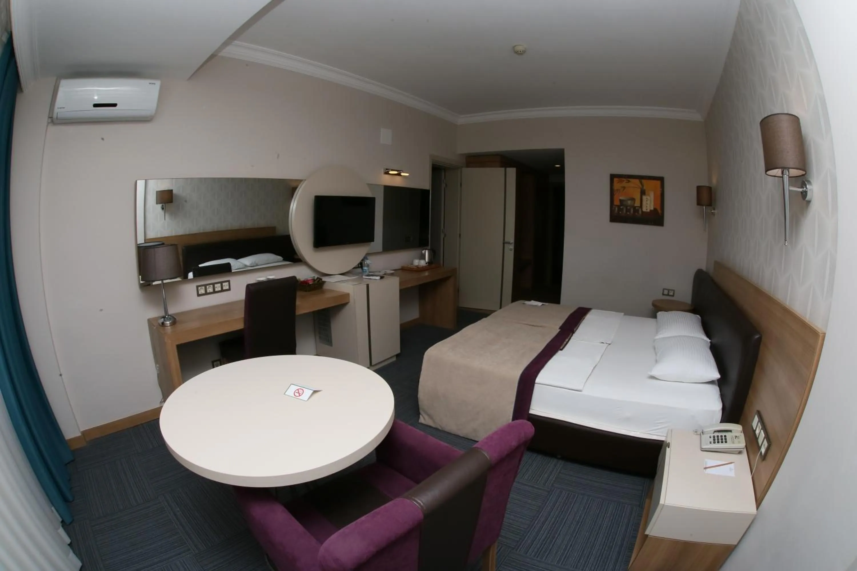 Photo of the whole room, Bed in Spilos Hotel