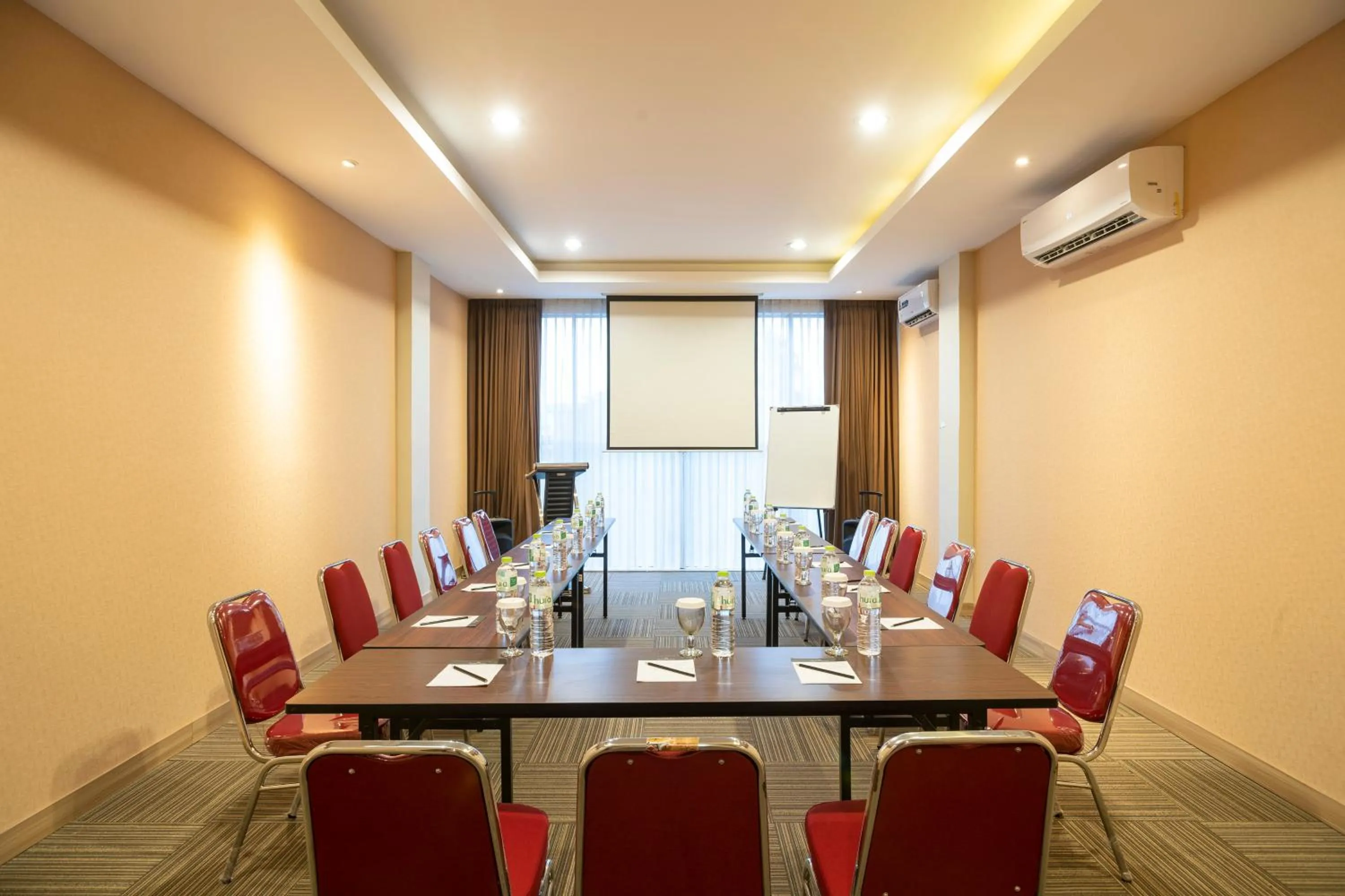 The Gloria Suites Grogol