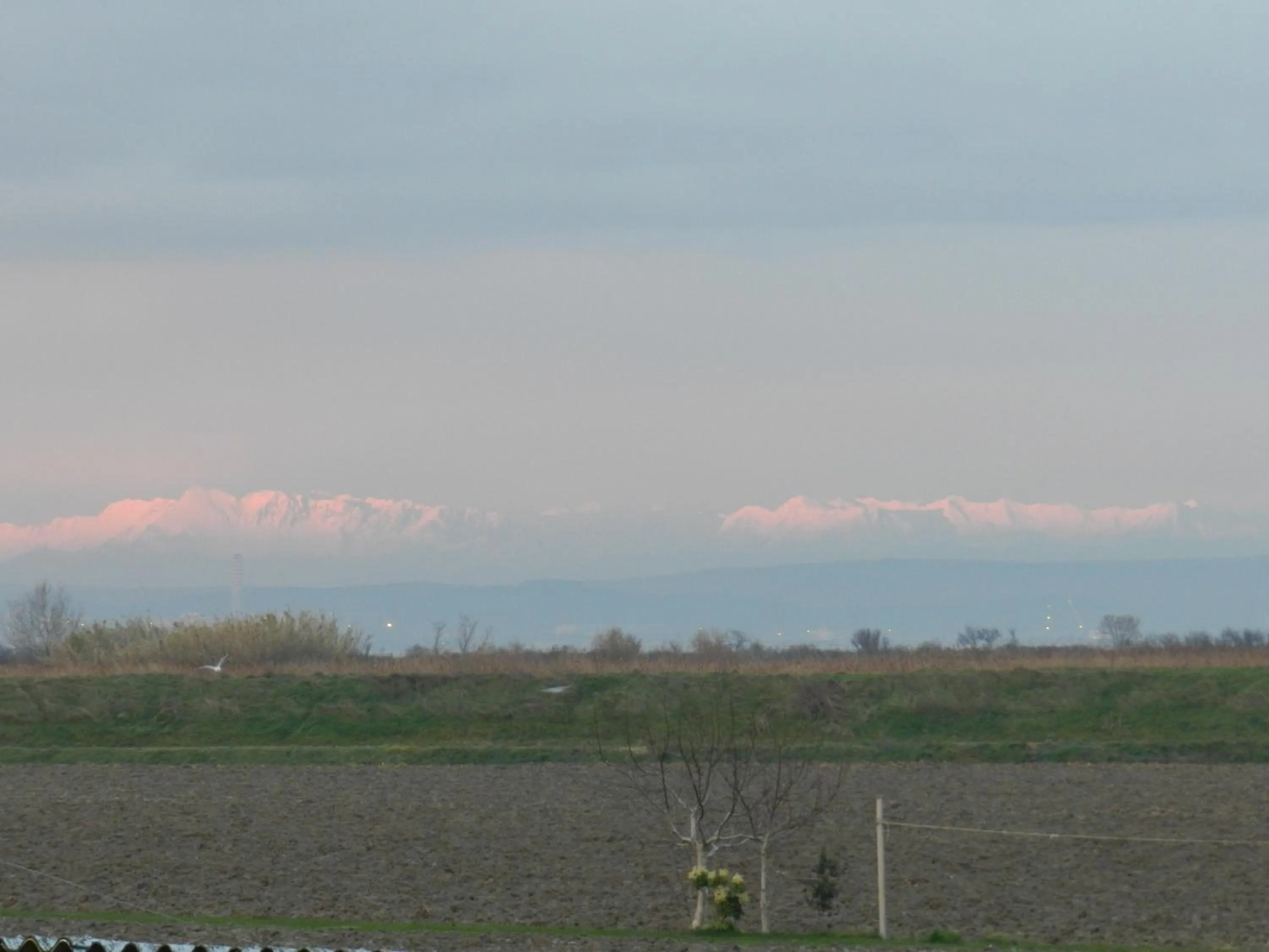 Mountain view in al Sol Levante