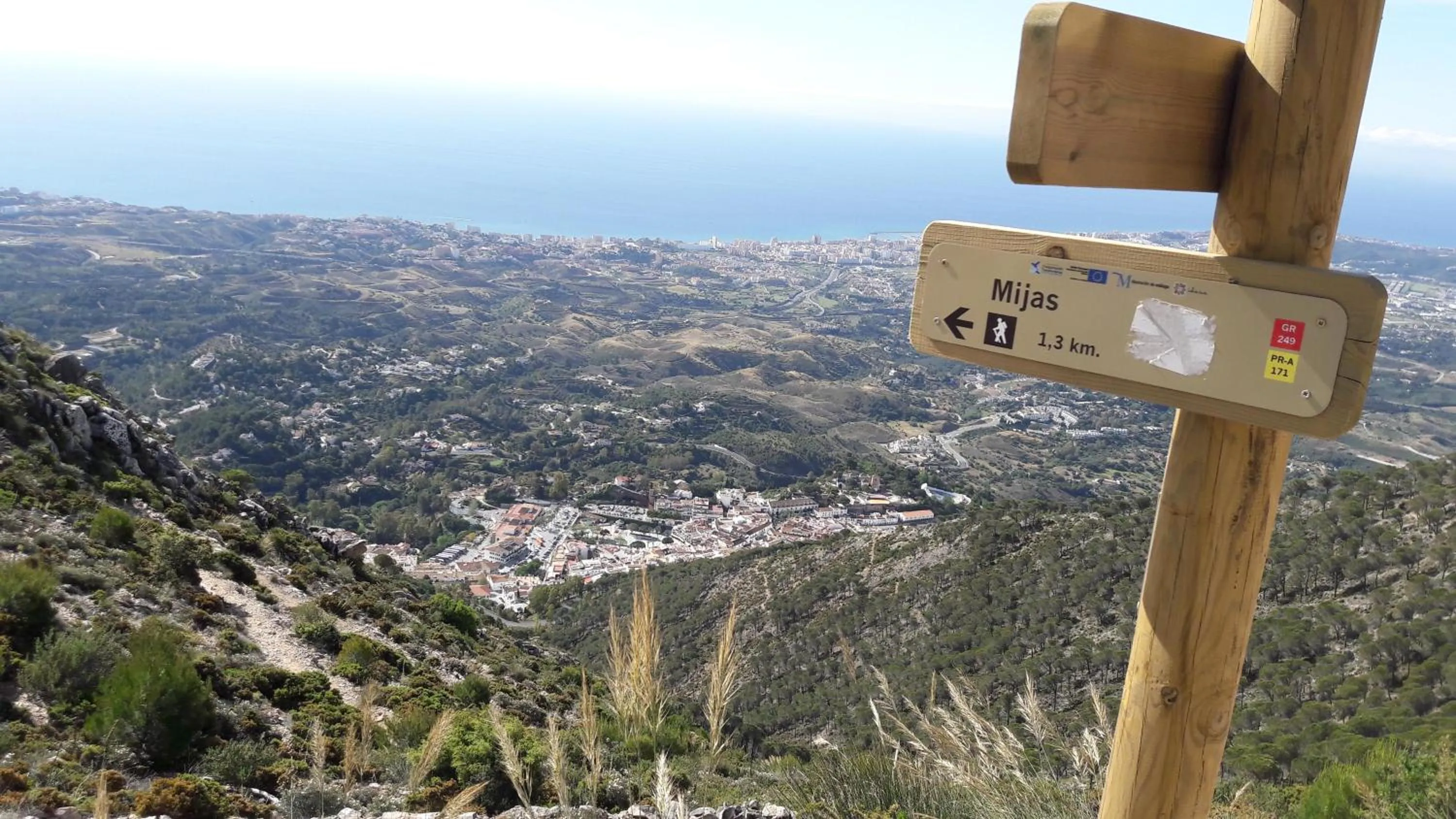 Hiking in Villa Mañana