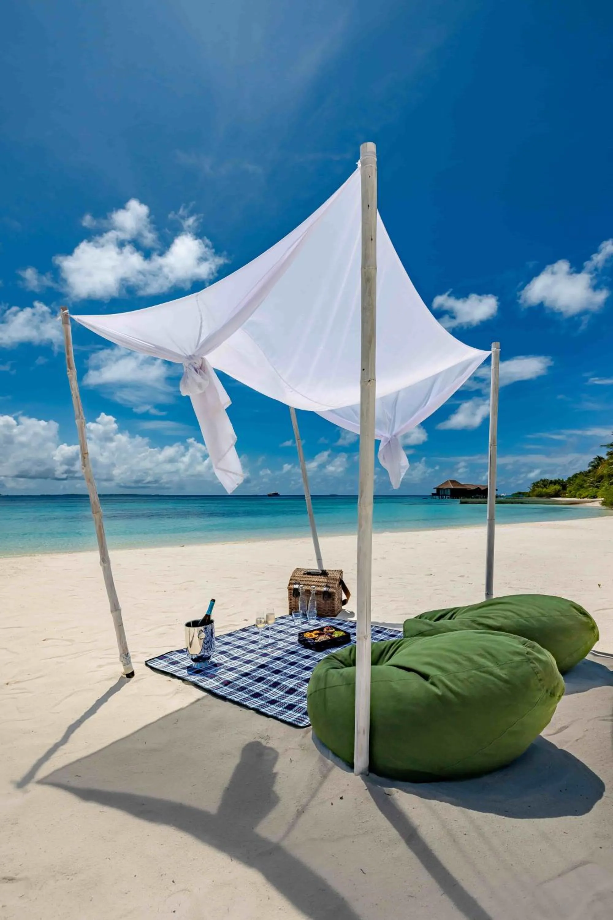 Food and drinks in OZEN RESERVE BOLIFUSHI - Luxury All Inclusive with Free Transfers