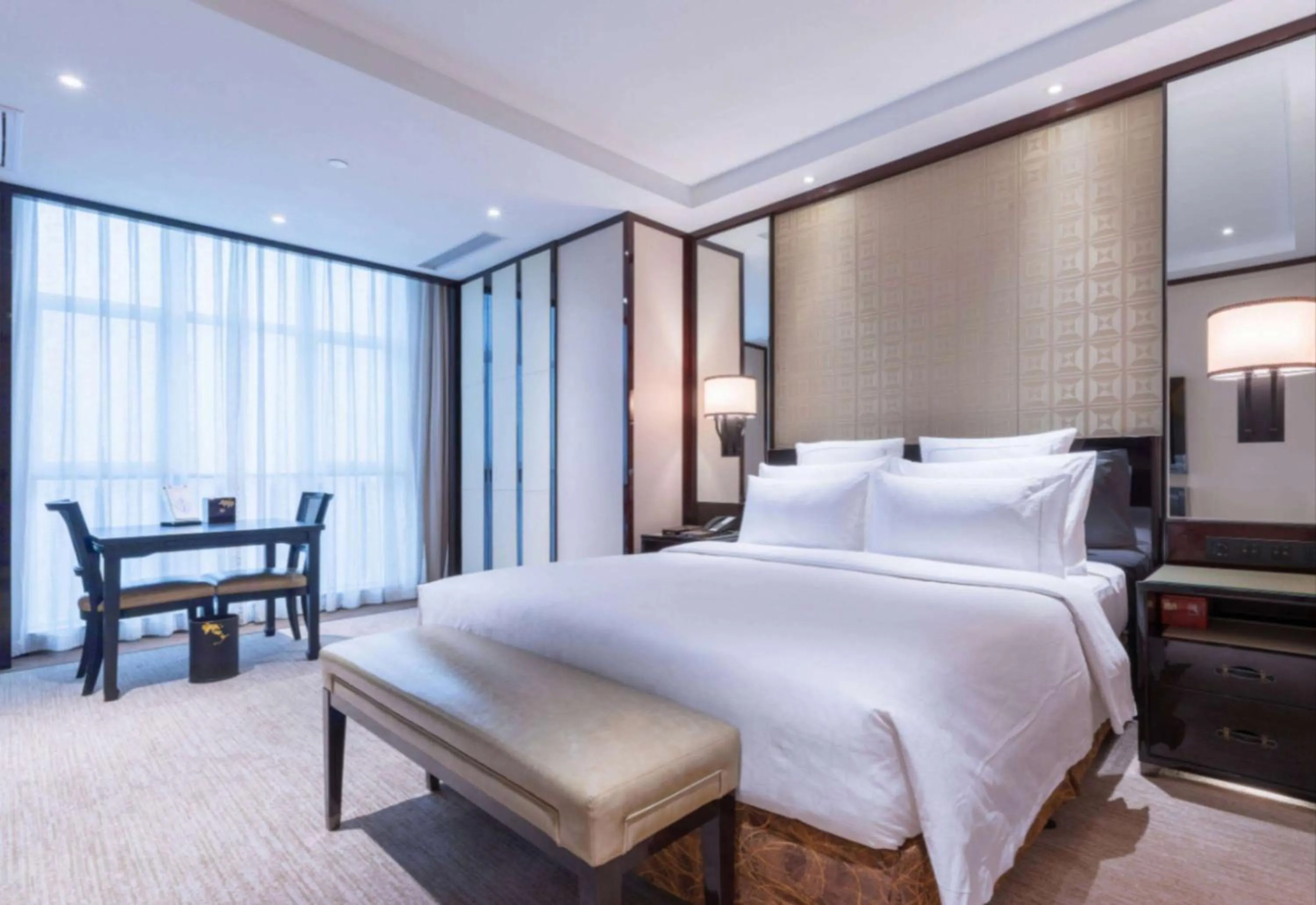 Photo of the whole room, Bed in Wyndham Grand Plaza Royale Ningbo