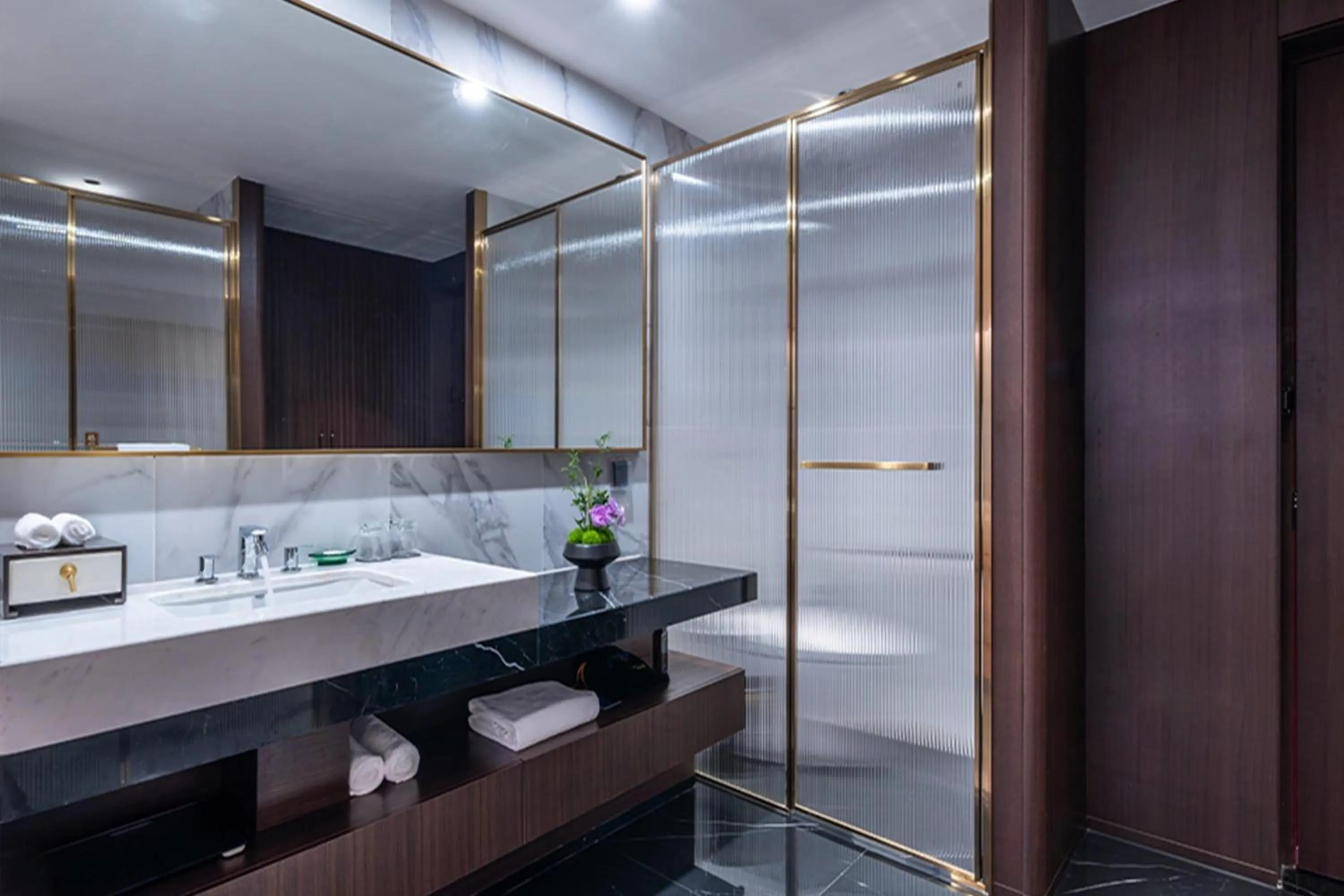 Bathroom in Wyndham Grand Plaza Royale Ningbo