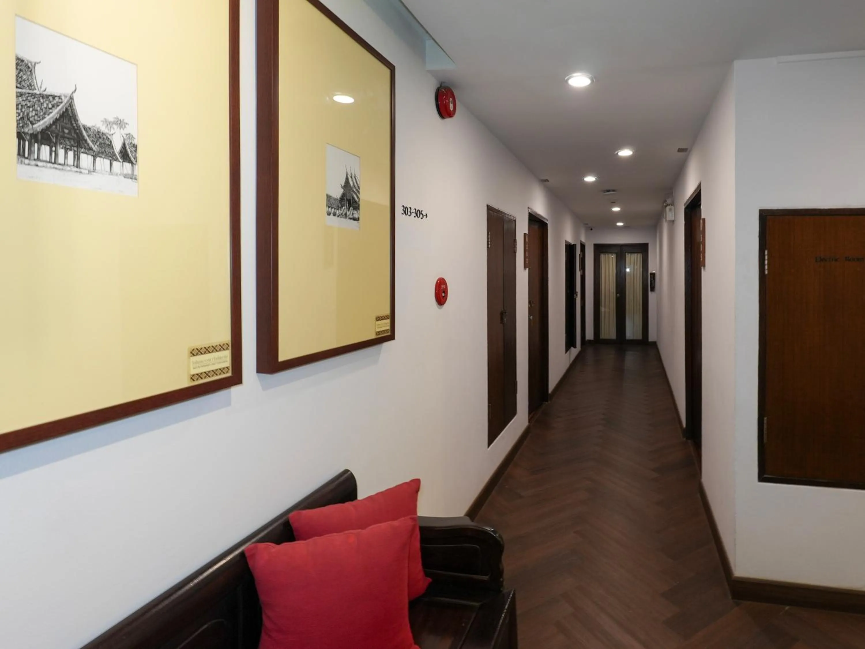 Seating area in Villa Lantara Chiangmai