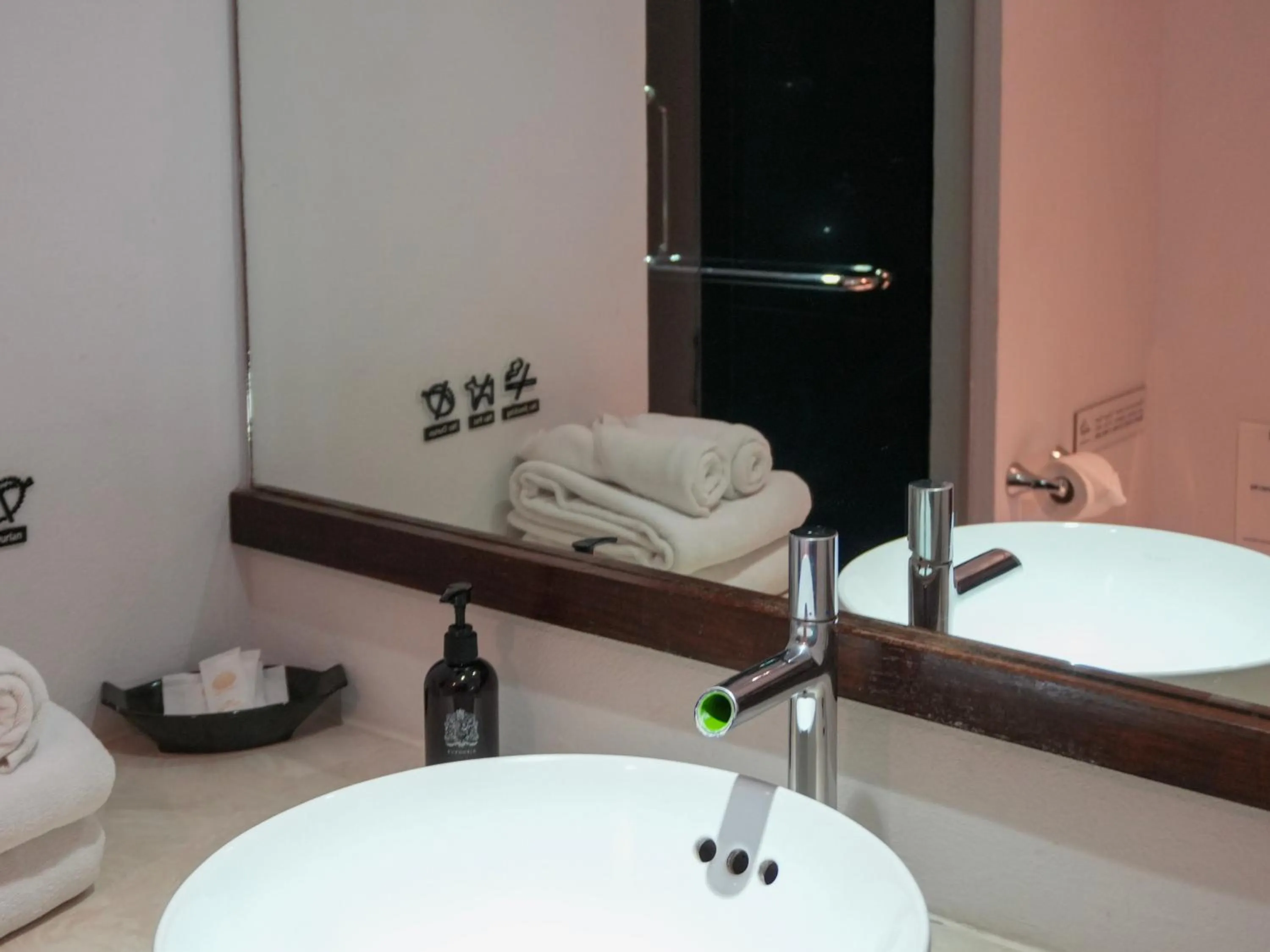 Bathroom in Villa Lantara Chiangmai