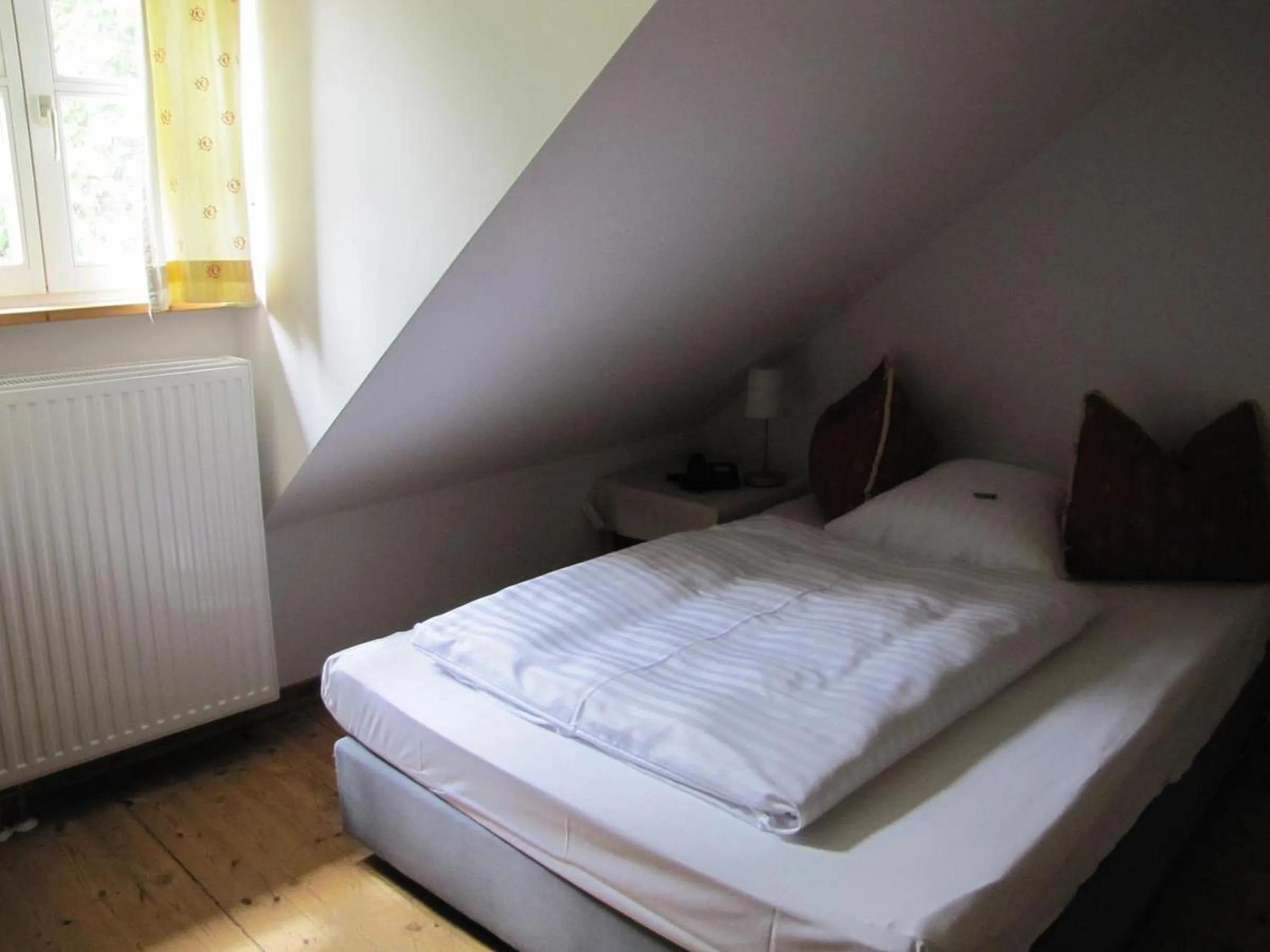 Photo of the whole room, Bed in Der Seehof Rheinsberg