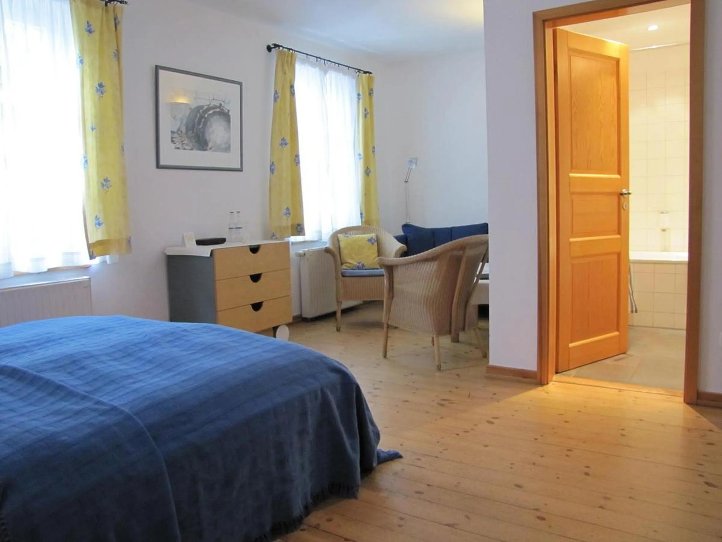 Photo of the whole room, Bed in Der Seehof Rheinsberg