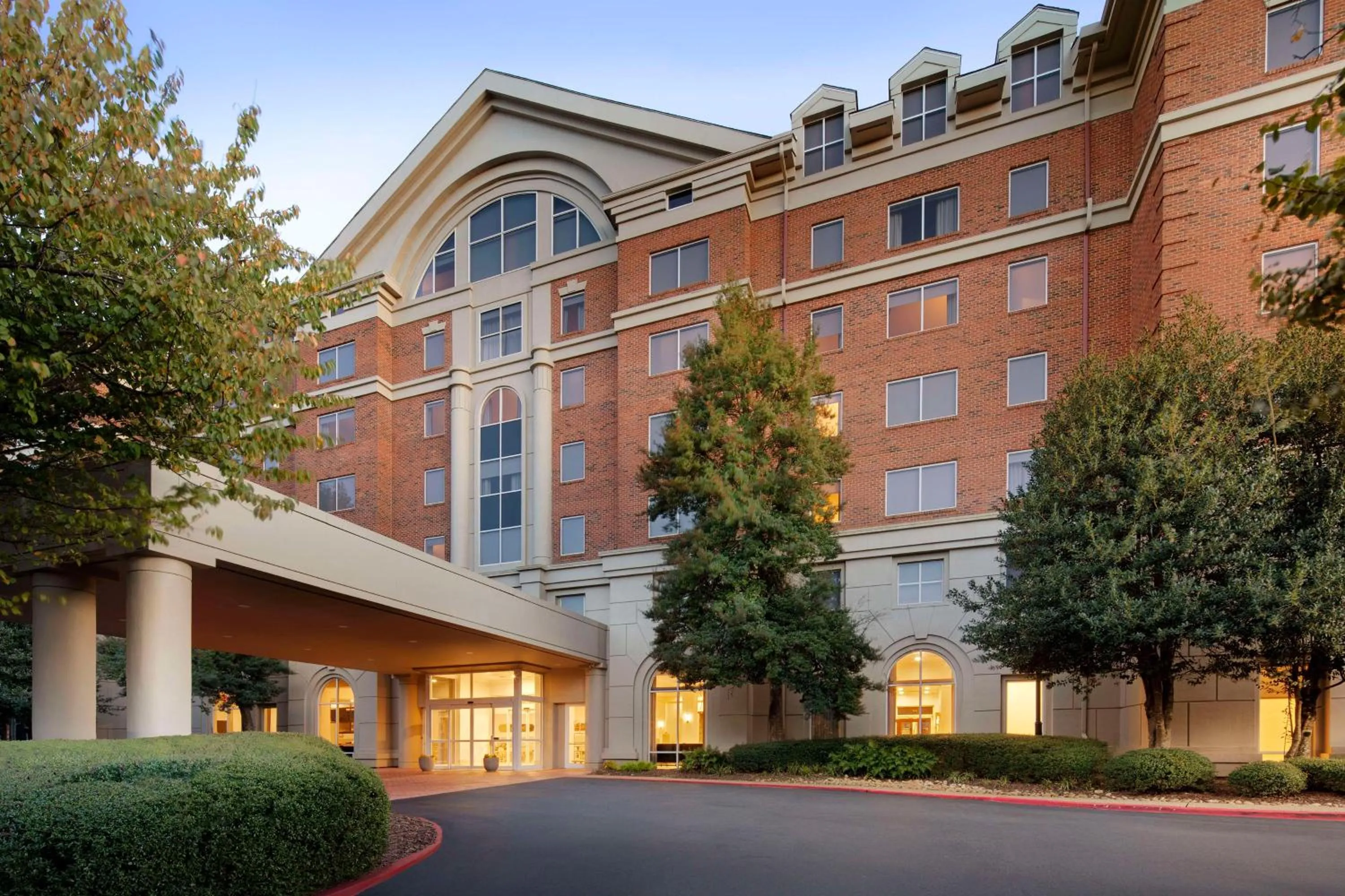 Property building in DoubleTree by Hilton Atlanta/Roswell - Alpharetta Area