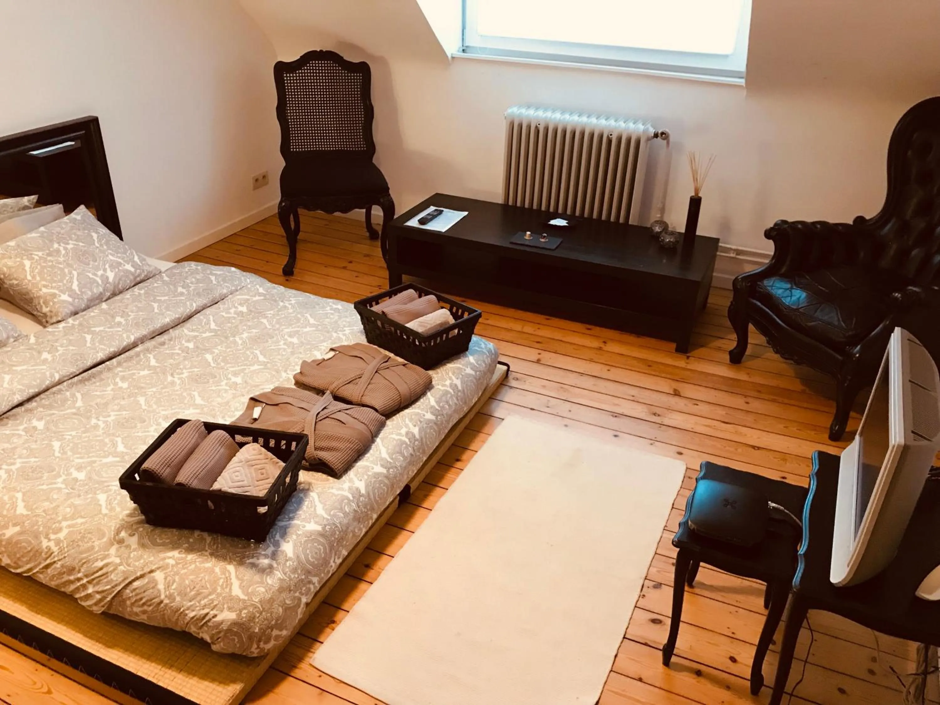 Bedroom, Bed in Chic Cocoon Guest House