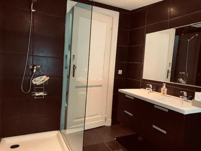 Bathroom in Chic Cocoon Guest House