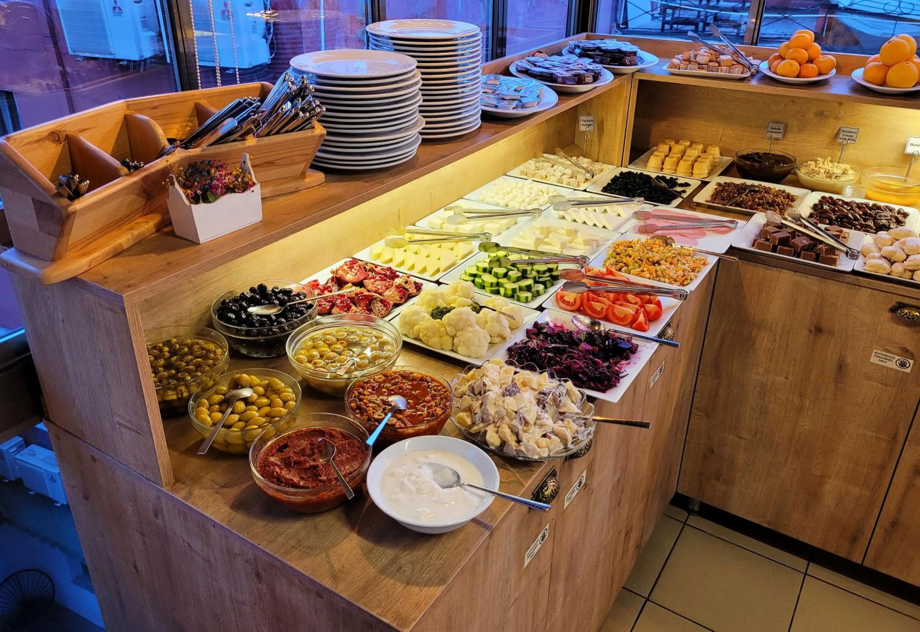 Buffet breakfast in Marmara Guesthouse