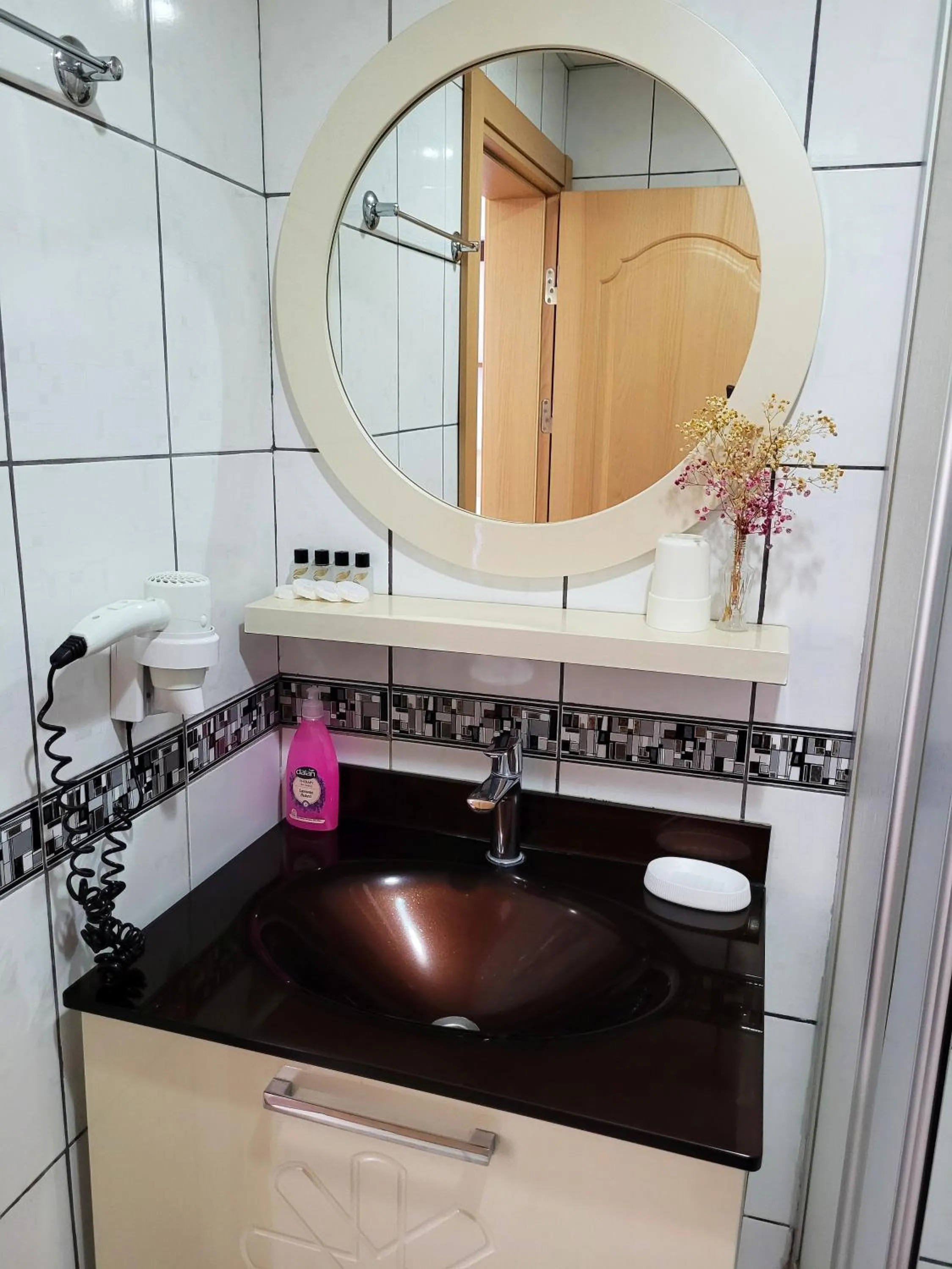 Bathroom in Marmara Guesthouse