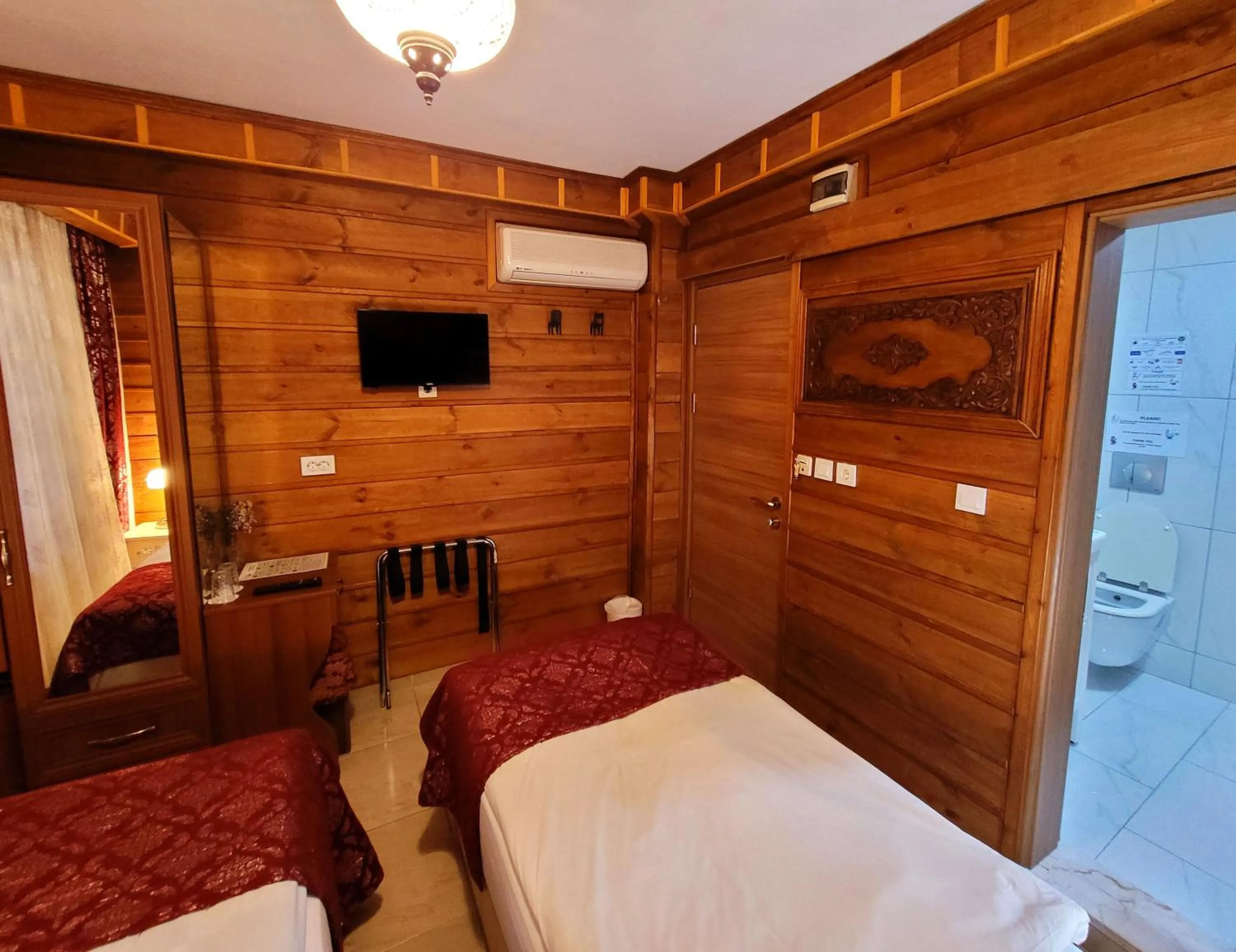 Bedroom, Bed in Marmara Guesthouse