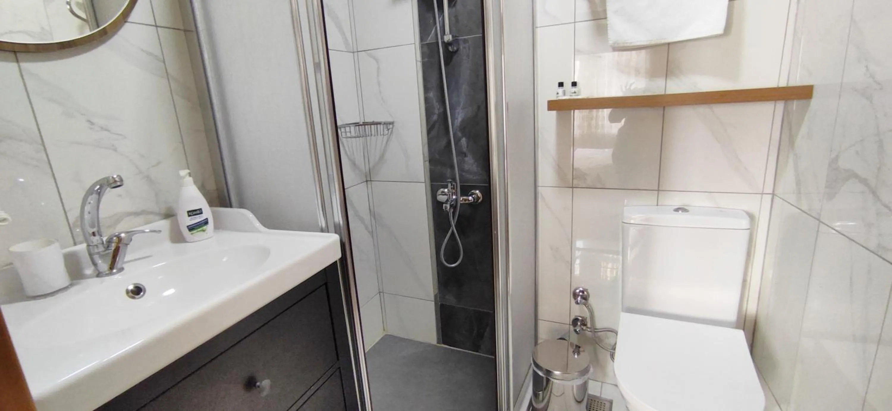 Bathroom in Marmara Guesthouse