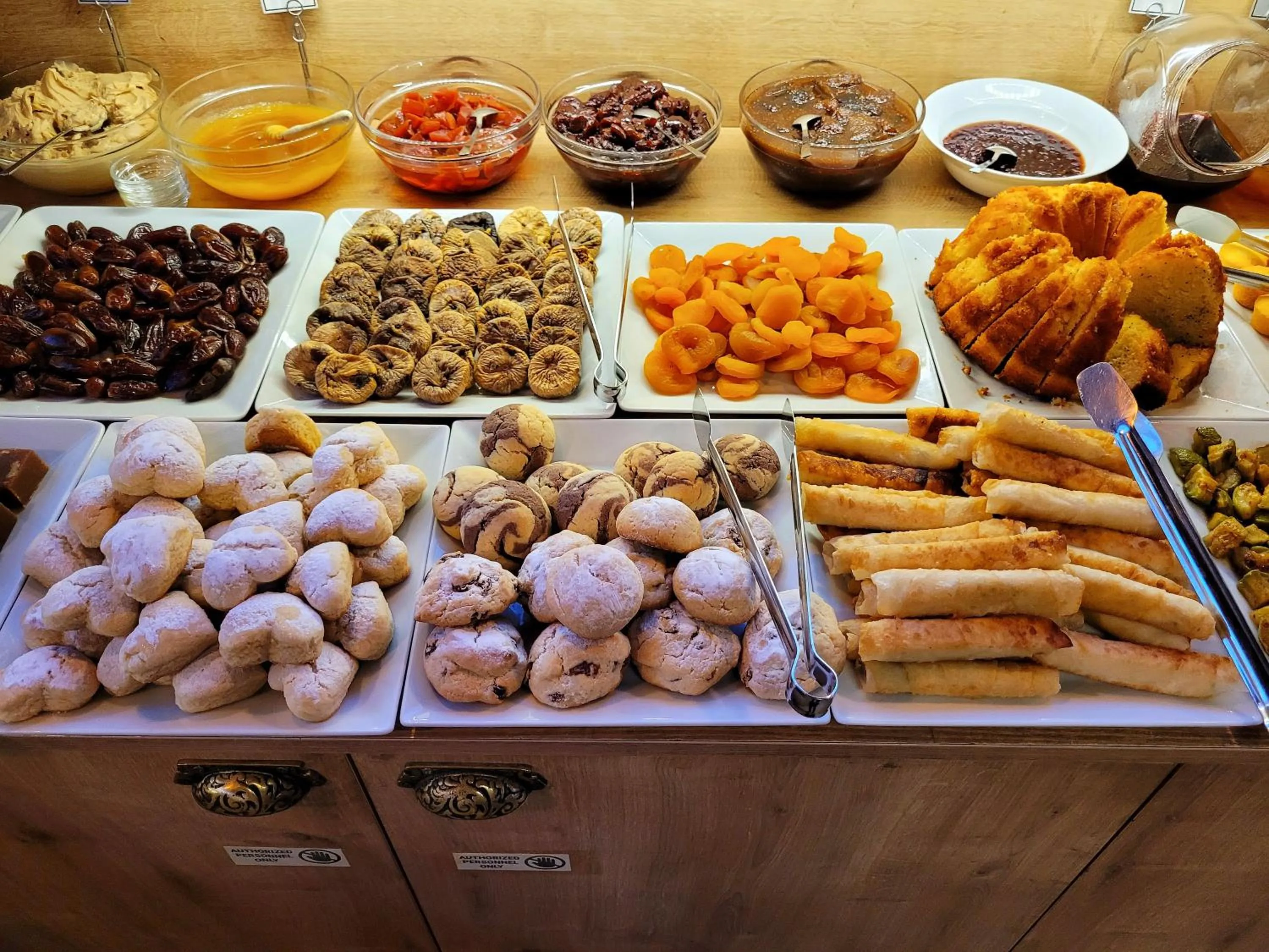 Buffet breakfast in Marmara Guesthouse